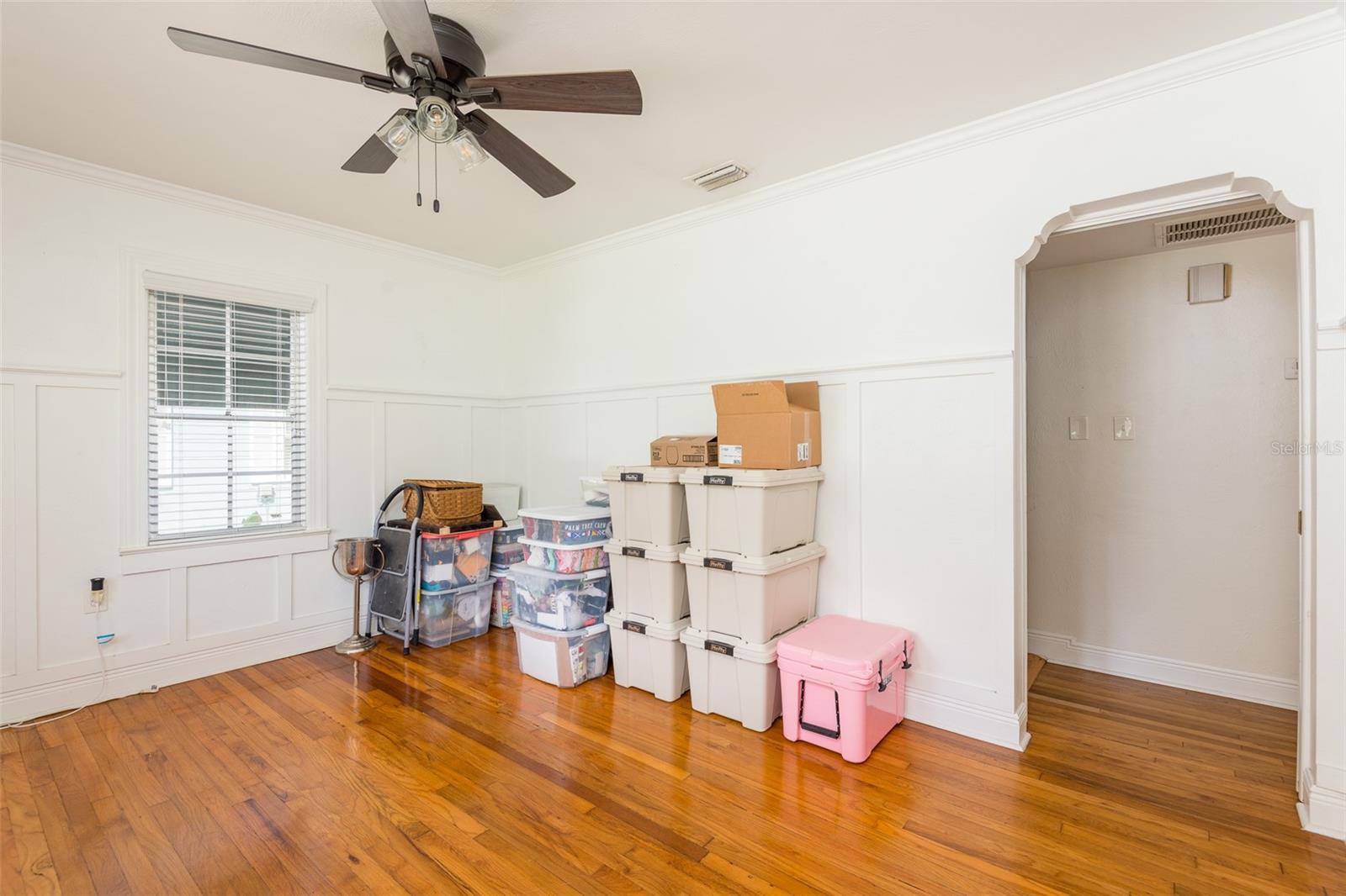 1216 E Flora St Property Photo 5