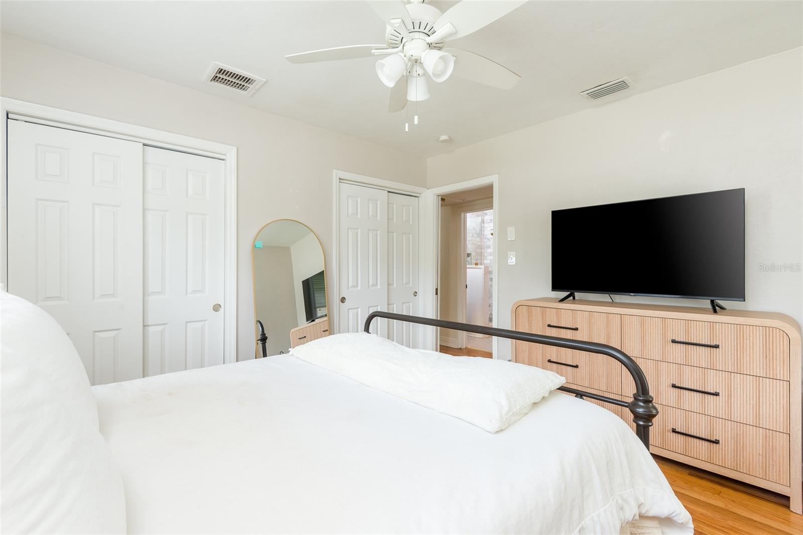1216 E Flora St Property Photo 13