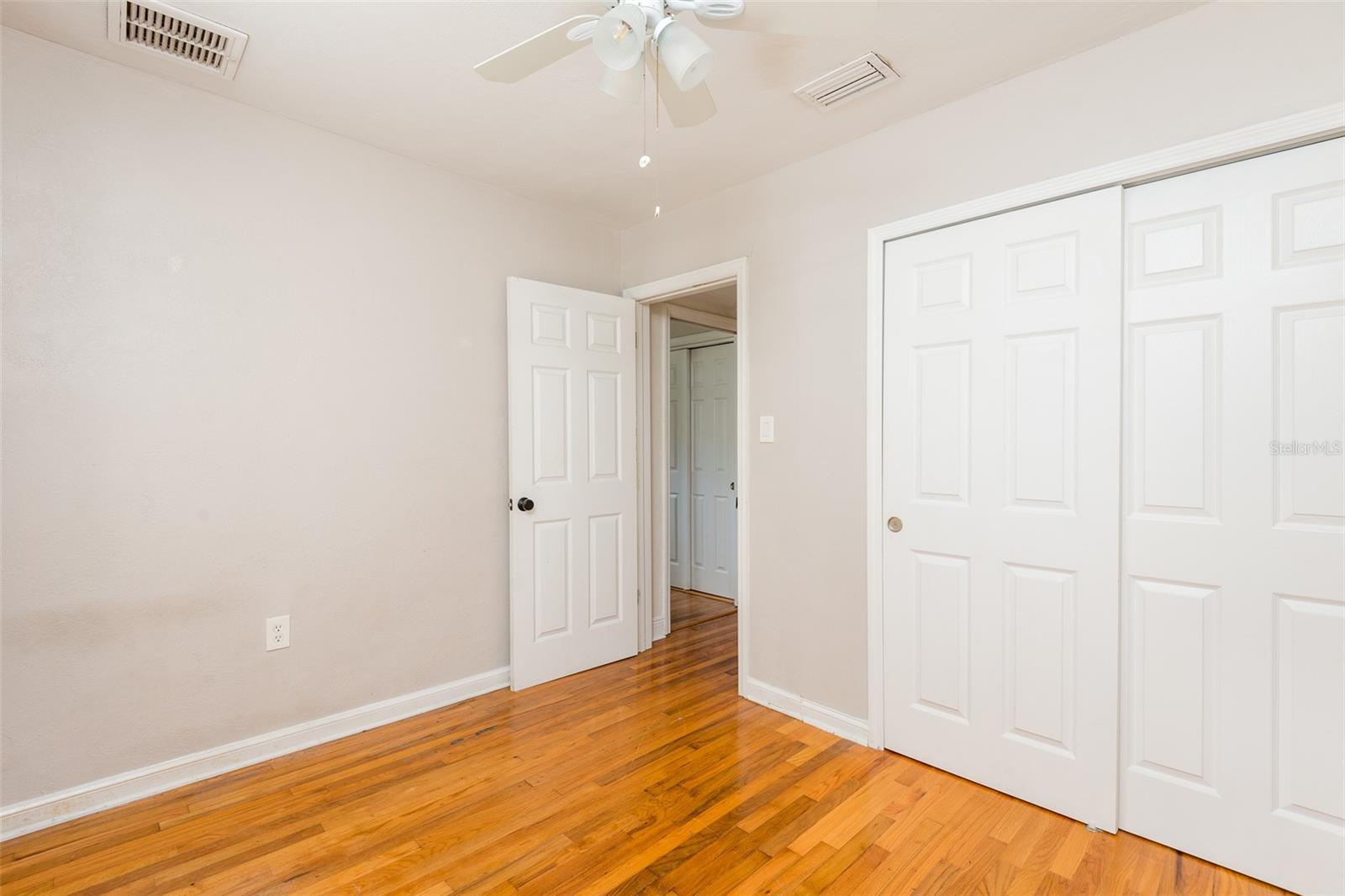 1216 E Flora St Property Photo 17