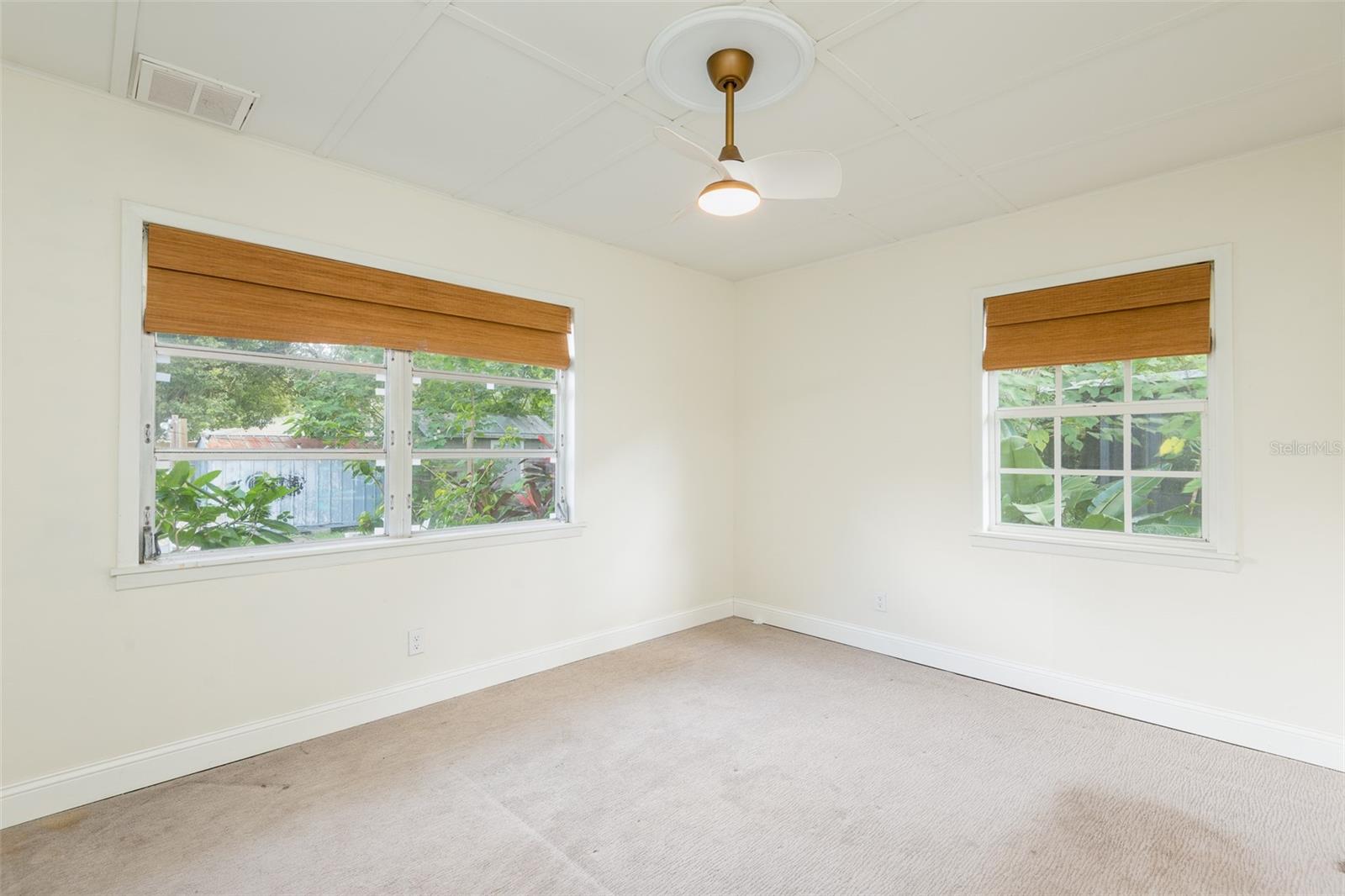 1216 E Flora St Property Photo 18