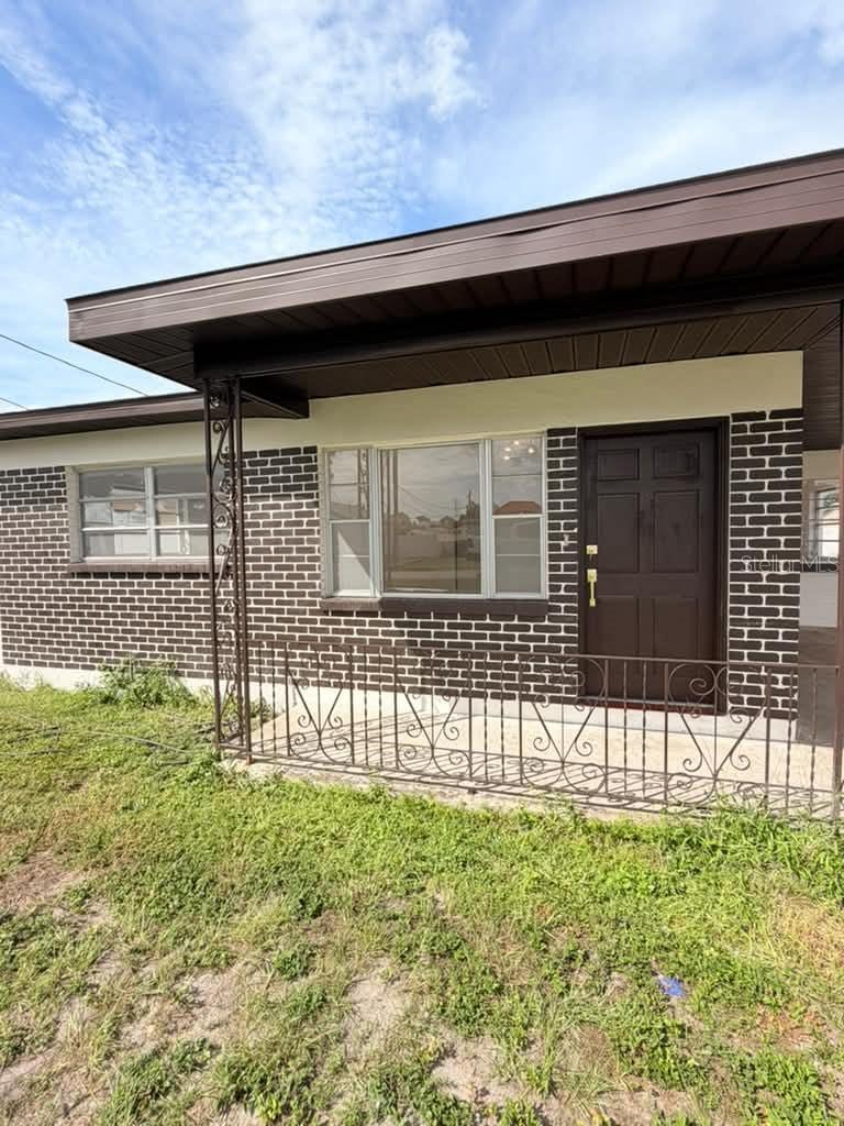 3203 W Ivy St Property Photo 2