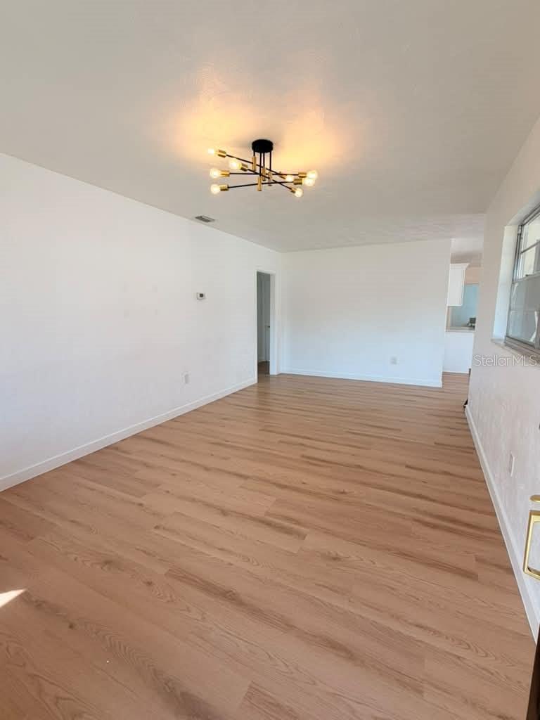 3203 W Ivy St Property Photo 3