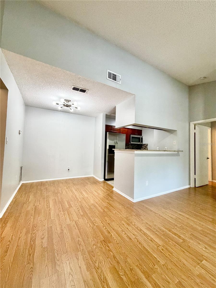 8643 Mallard Reserve Dr #202 Property Photo 9