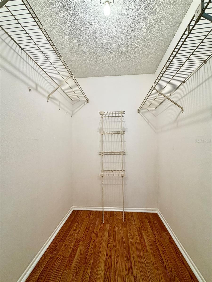8643 Mallard Reserve Dr #202 Property Photo 32
