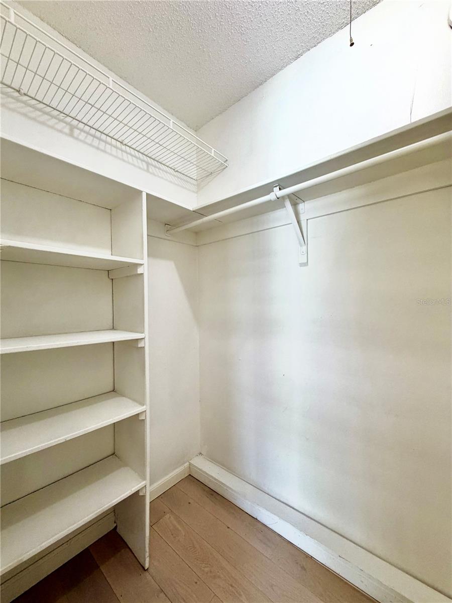 7501 Gallineta Ct #7501 Property Photo 13