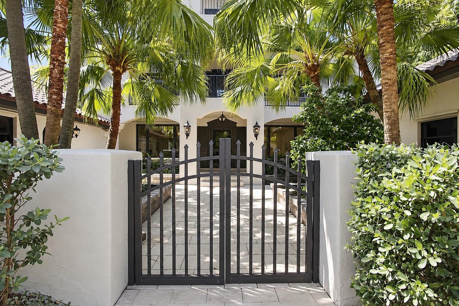 980 Bay Esplanade Property Photo 3