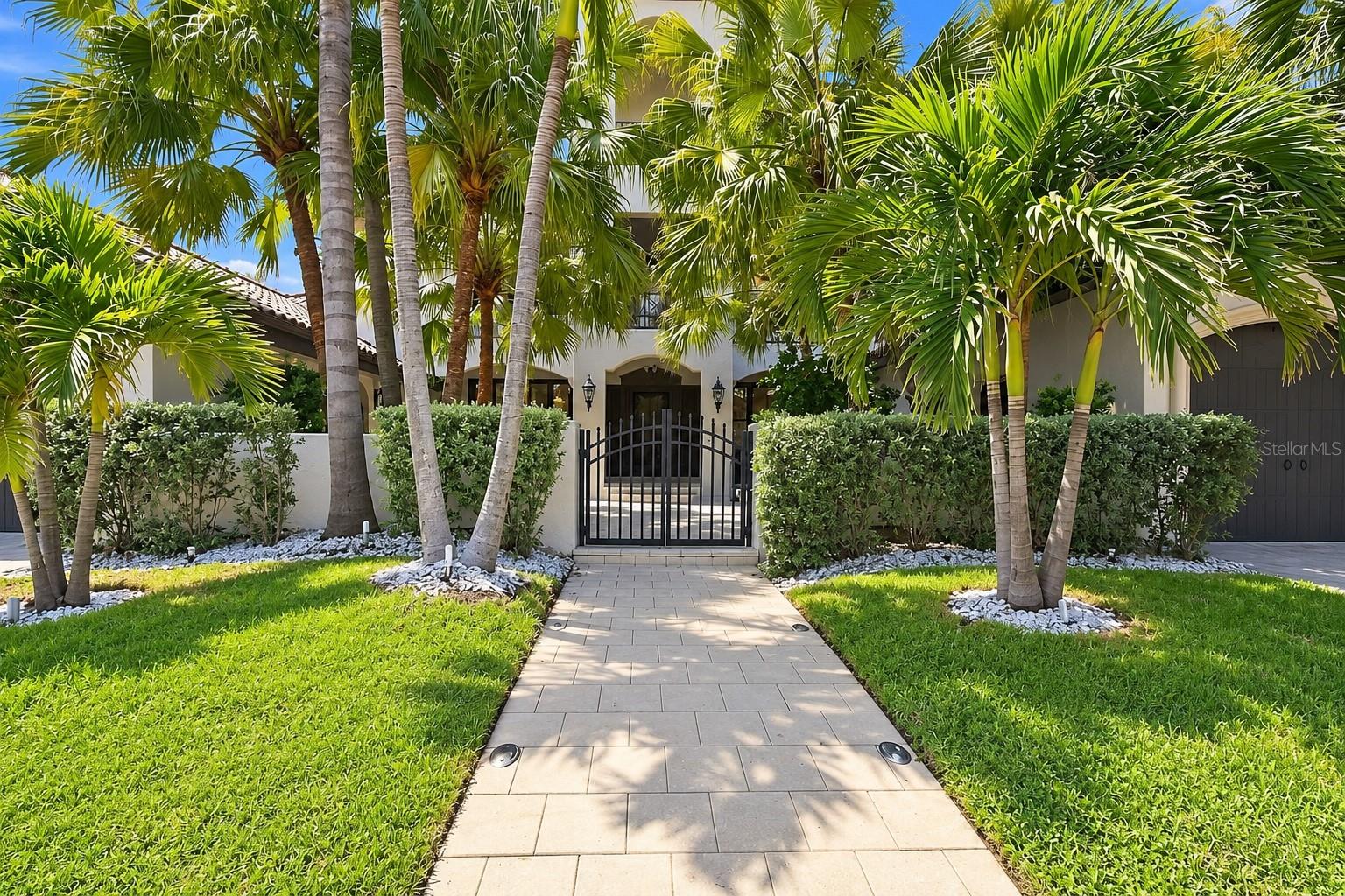 980 Bay Esplanade Property Photo 10