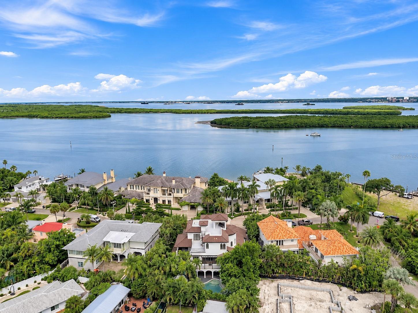 980 Bay Esplanade Property Photo 12