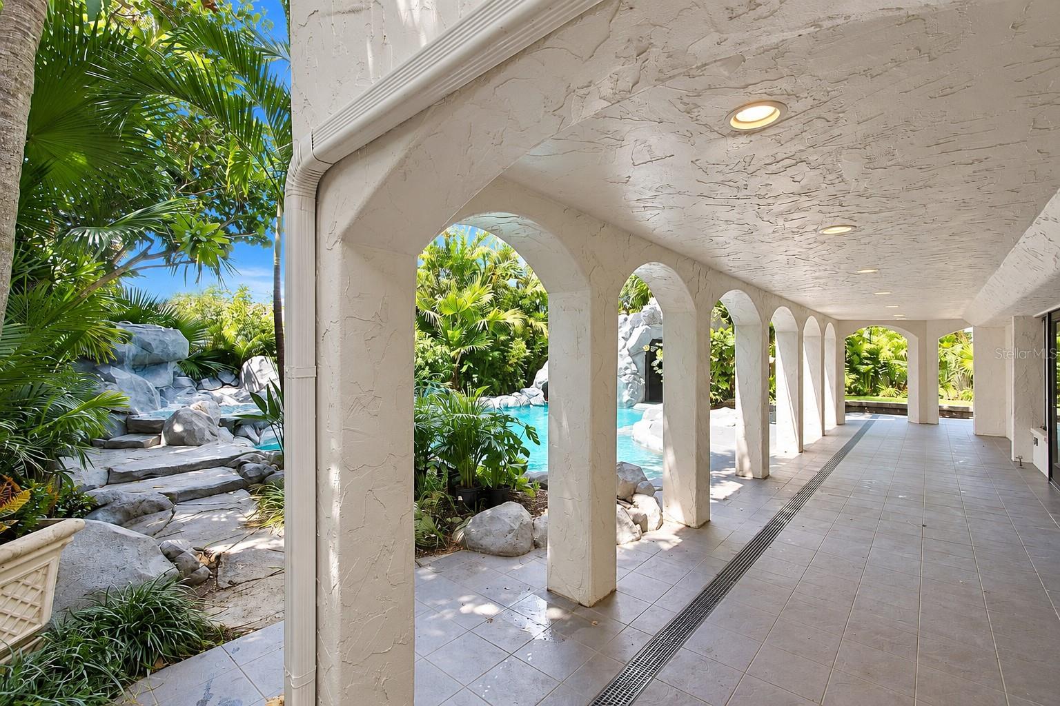 980 Bay Esplanade Property Photo 33