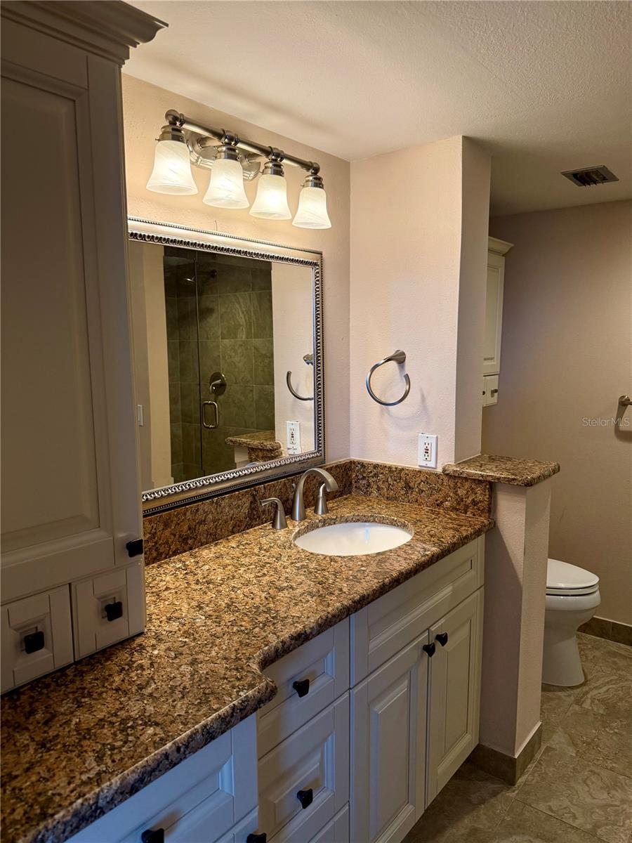 2620 Cove Cay Dr #307 Property Photo 10