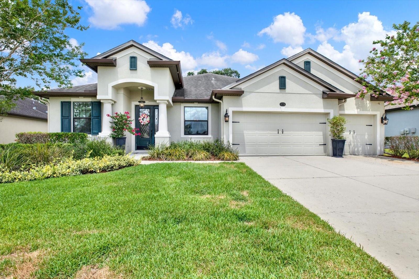 TB8554854 Property Photo 1
