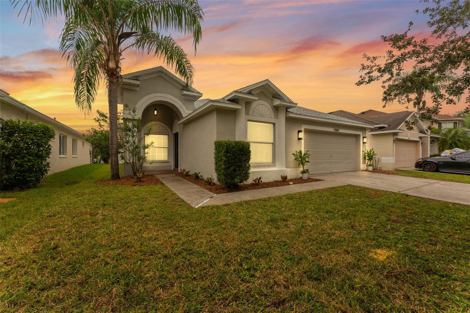 19009 Fishermans Bend Dr Property Photo 1