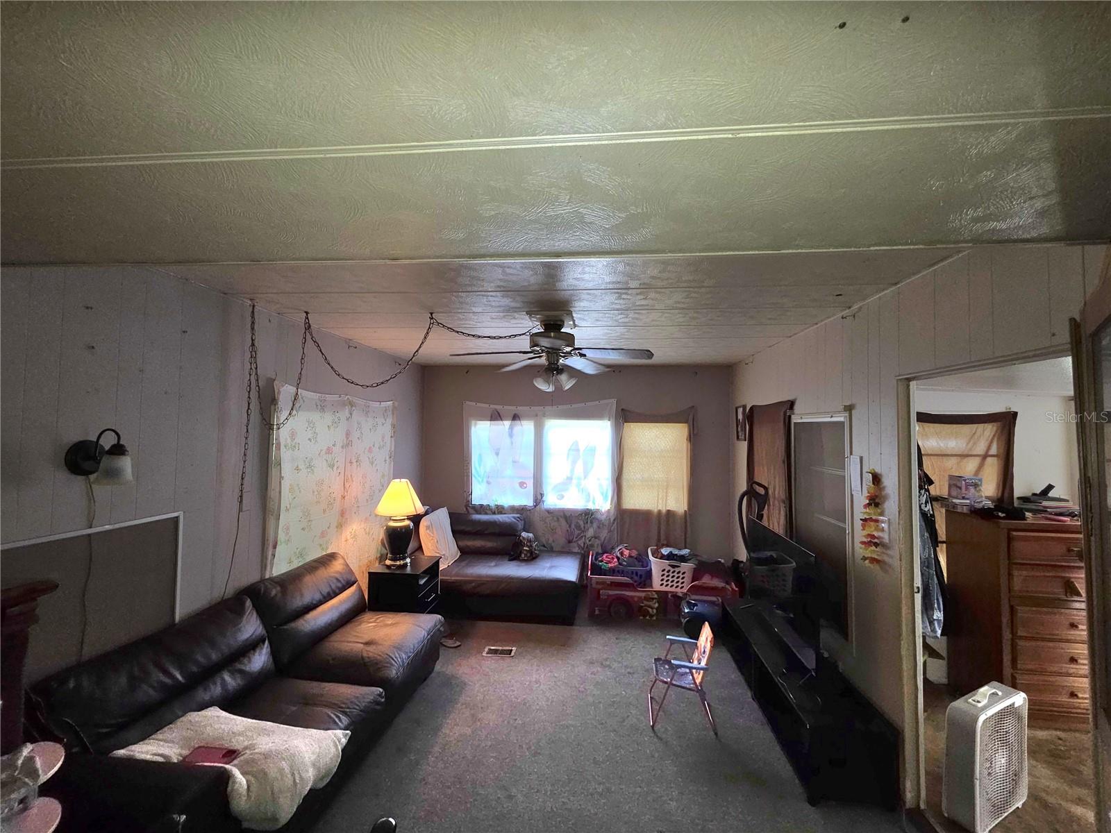 37644 March Ln Property Photo 4