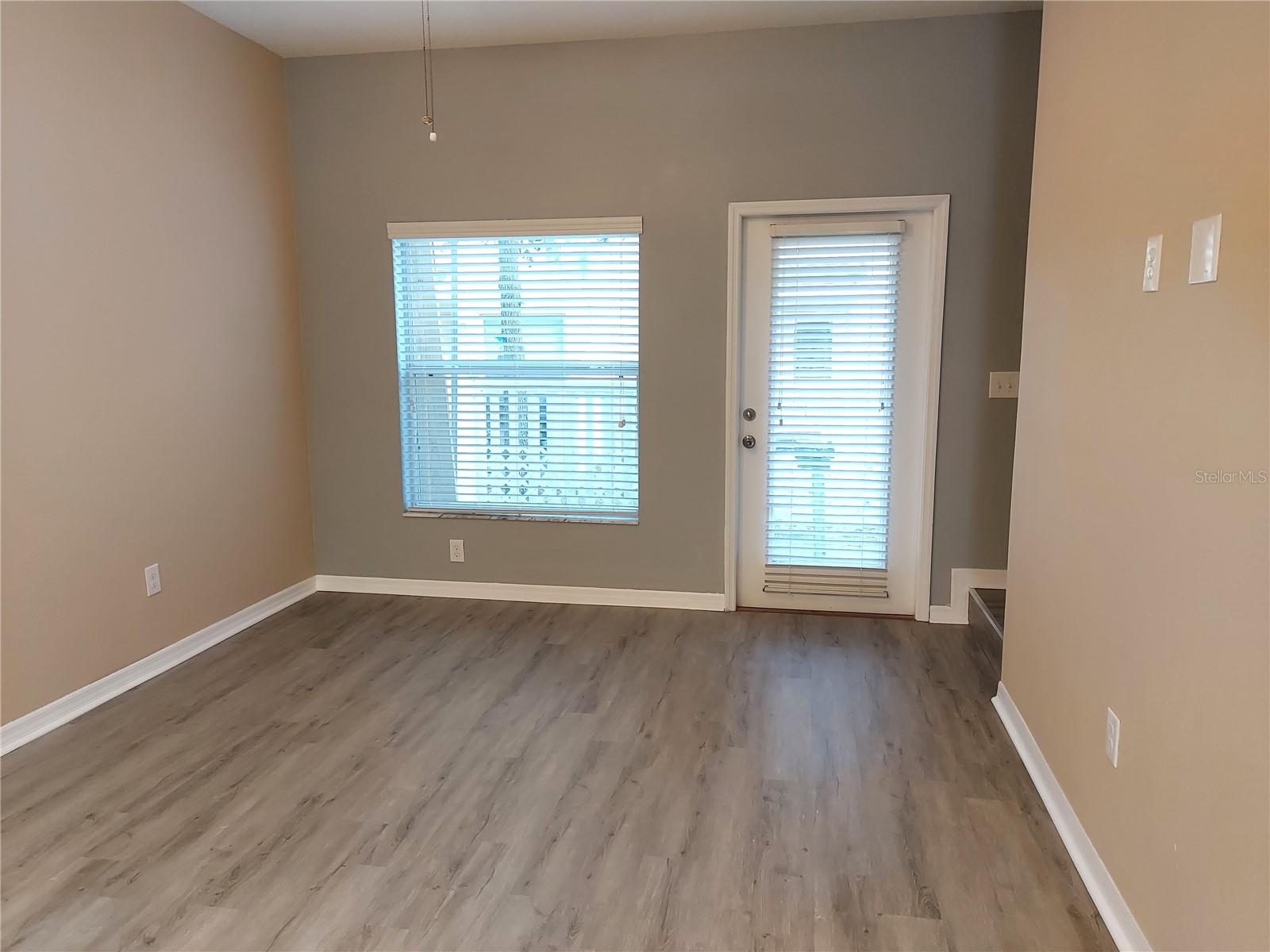 8515 Brushleaf Way Property Photo 4