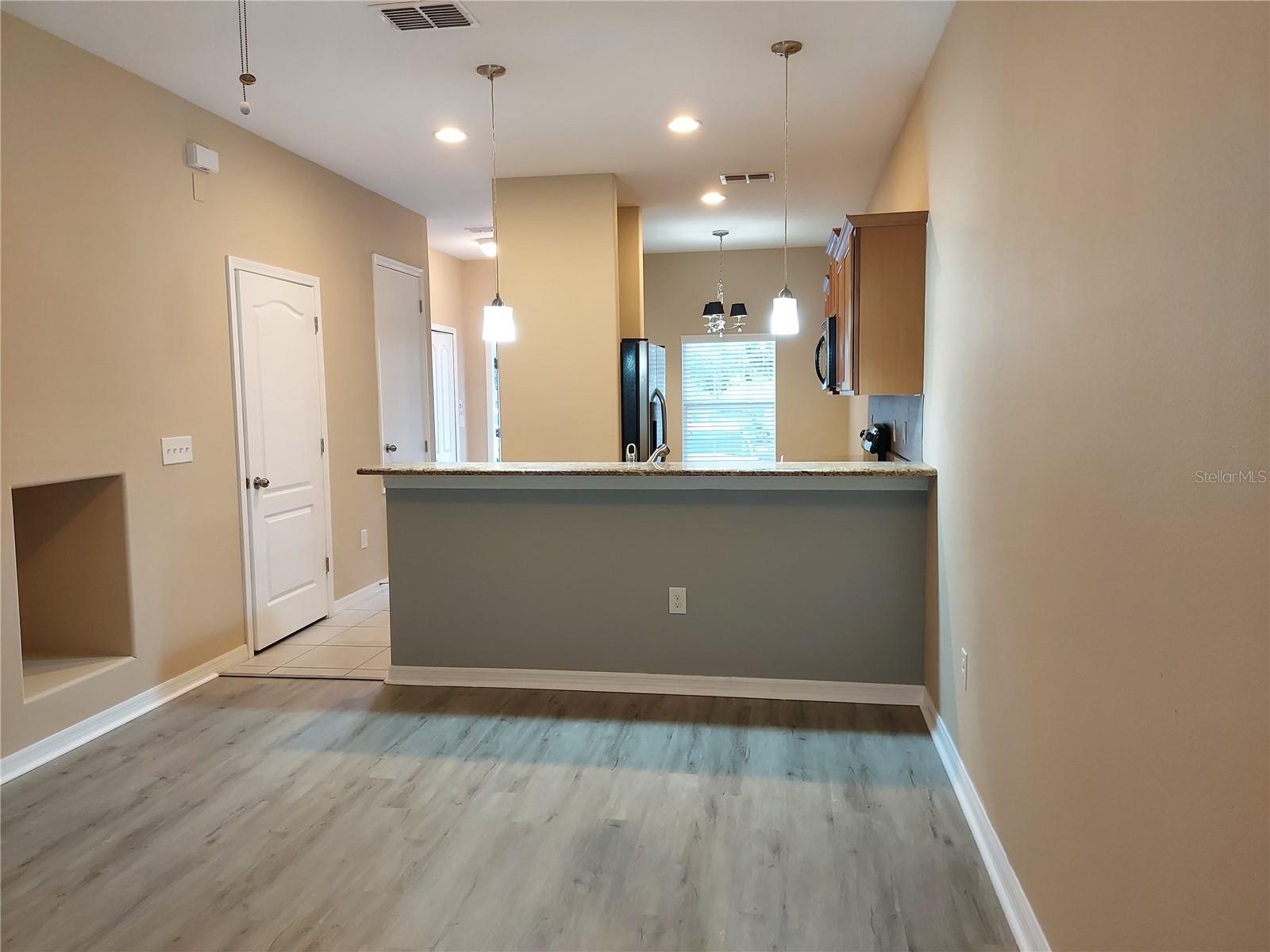 8515 Brushleaf Way Property Photo 6