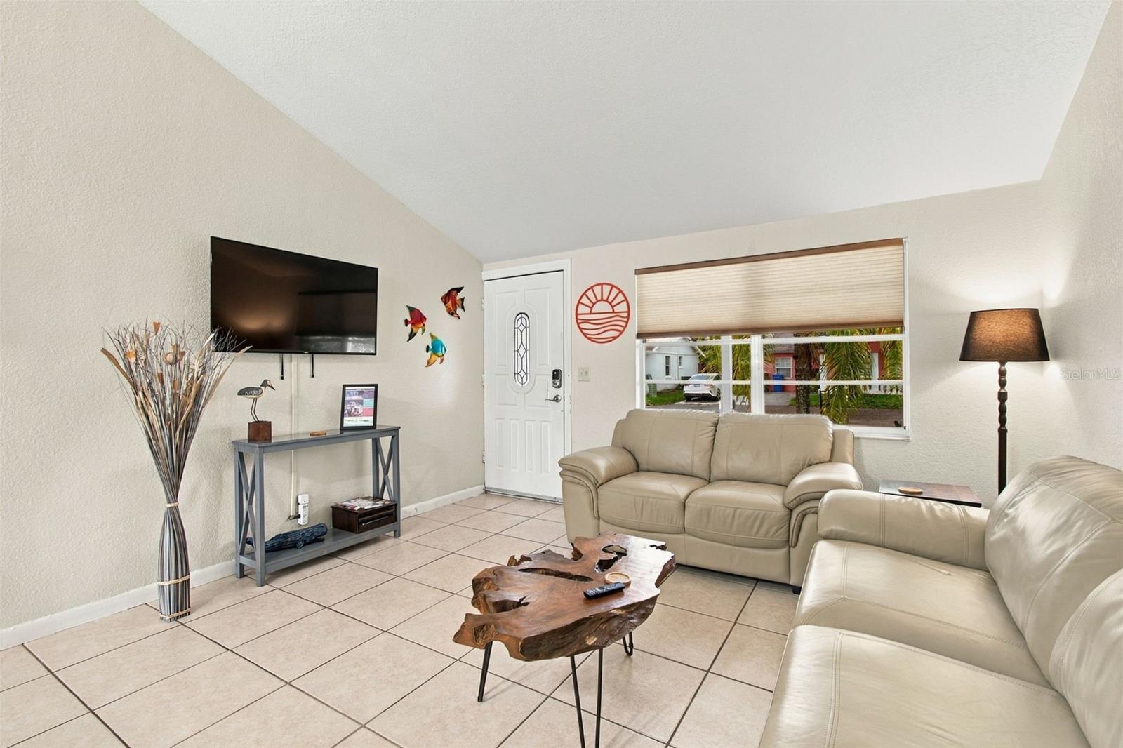 7607 Woodland Oaks Ct Property Photo 7