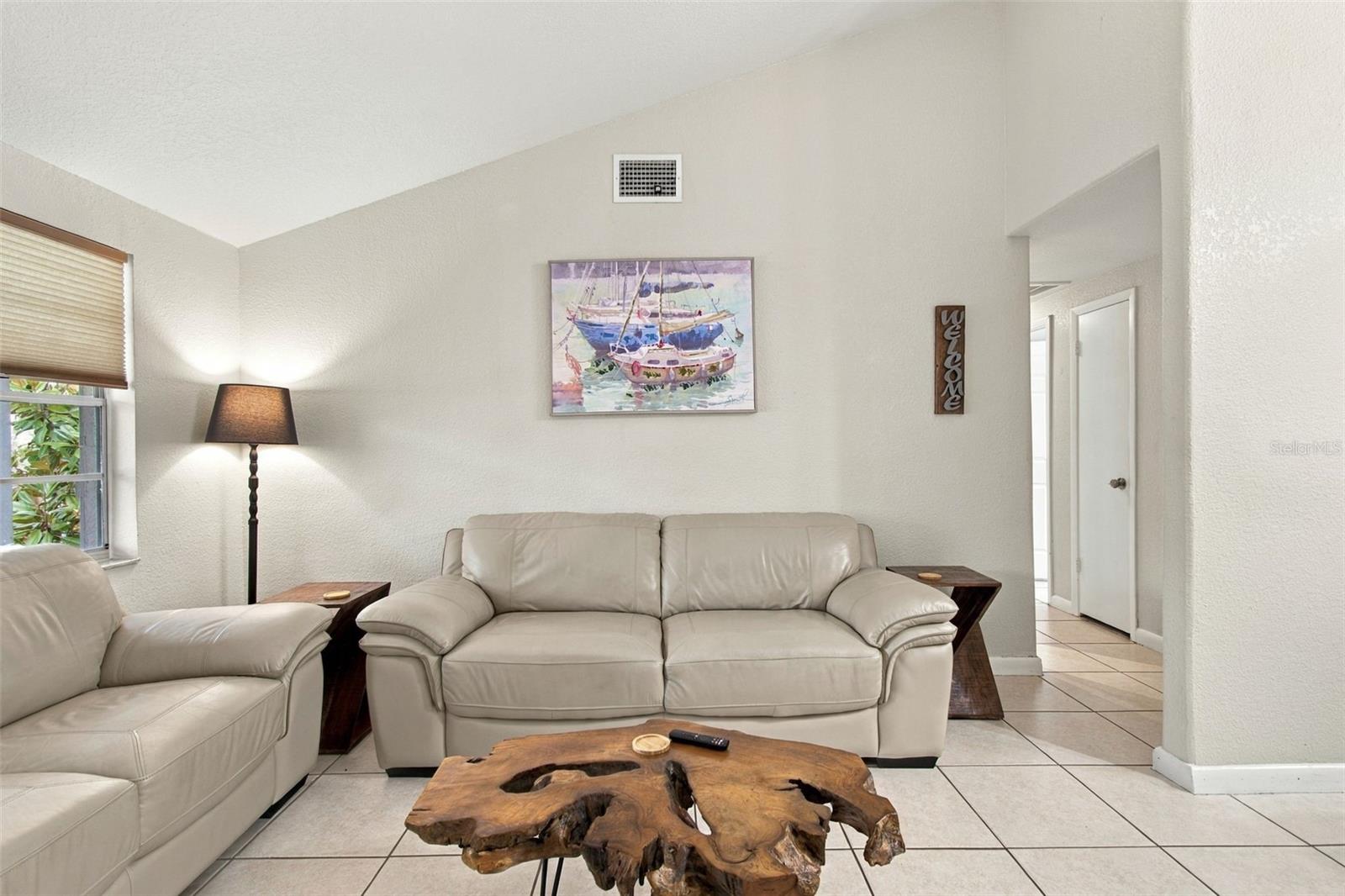 7607 Woodland Oaks Ct Property Photo 8