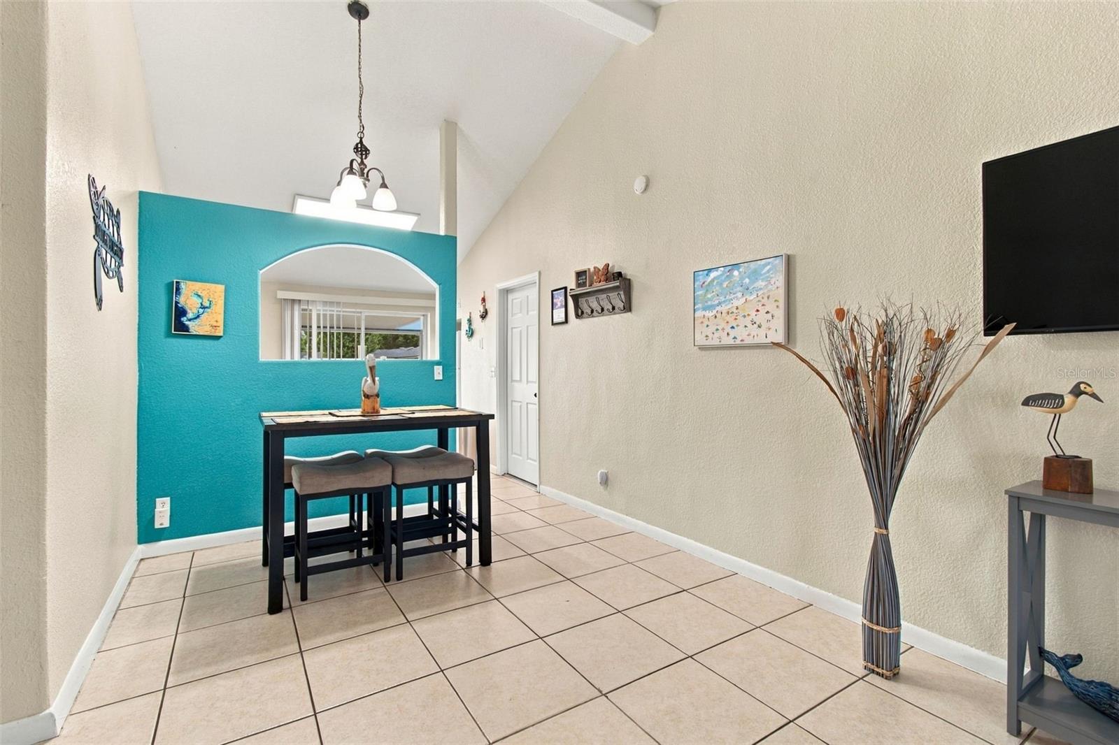7607 Woodland Oaks Ct Property Photo 13