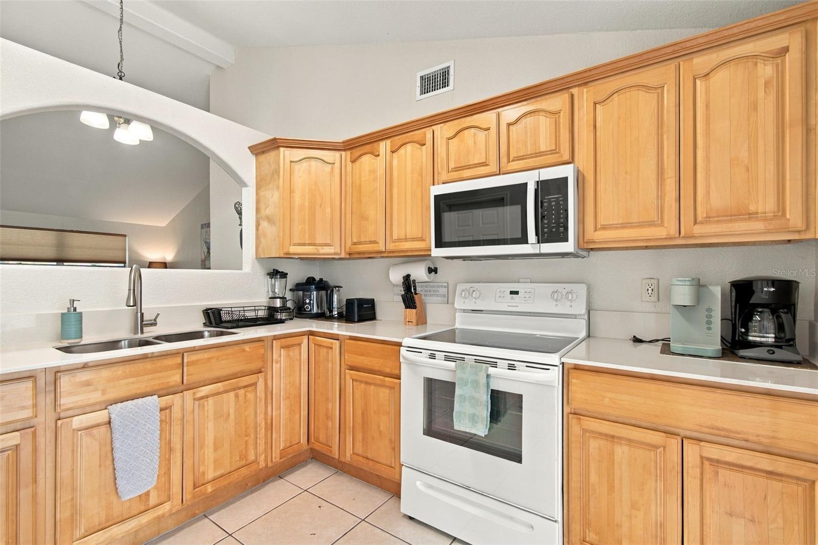 7607 Woodland Oaks Ct Property Photo 15