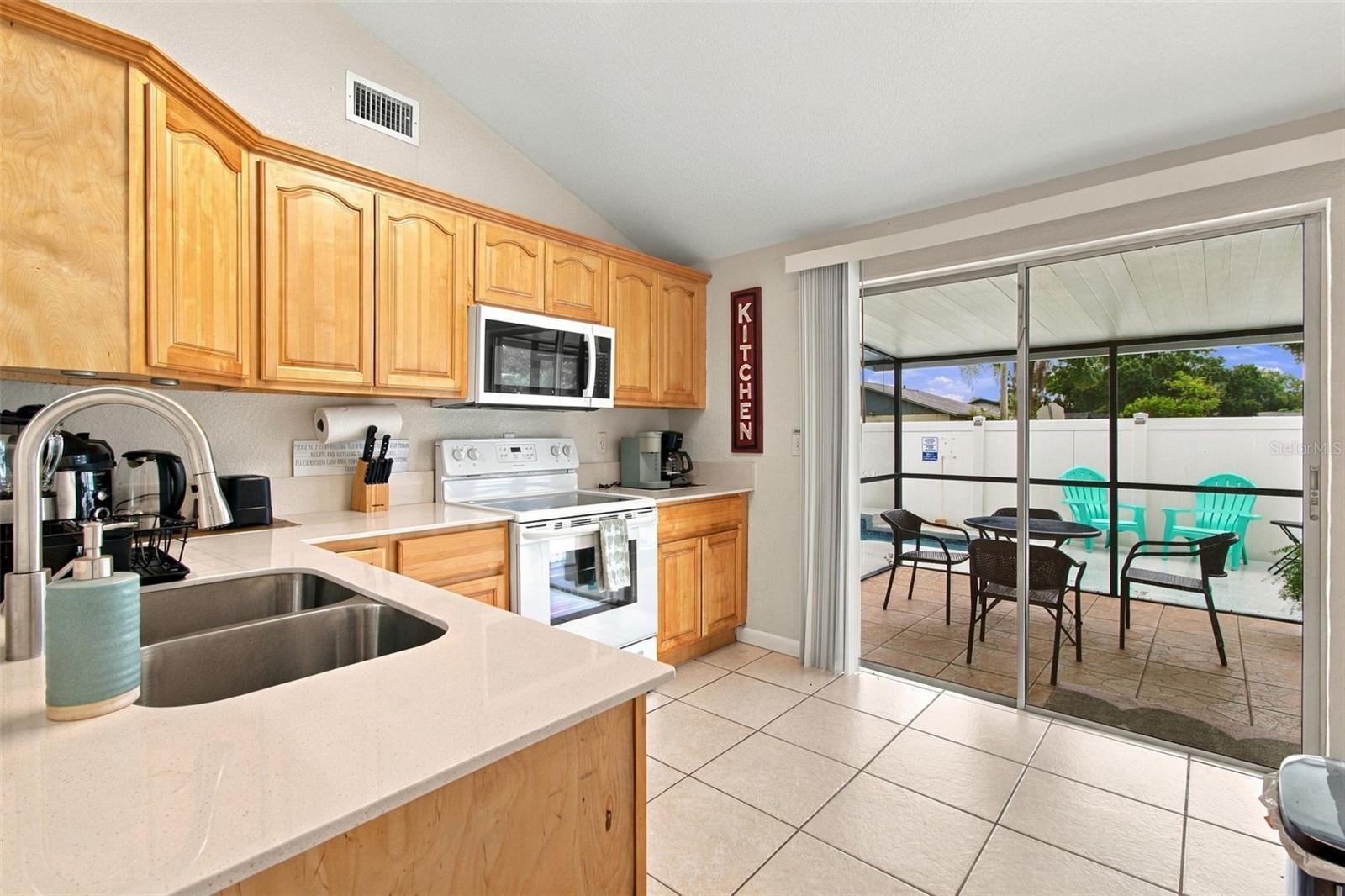 7607 Woodland Oaks Ct Property Photo 20
