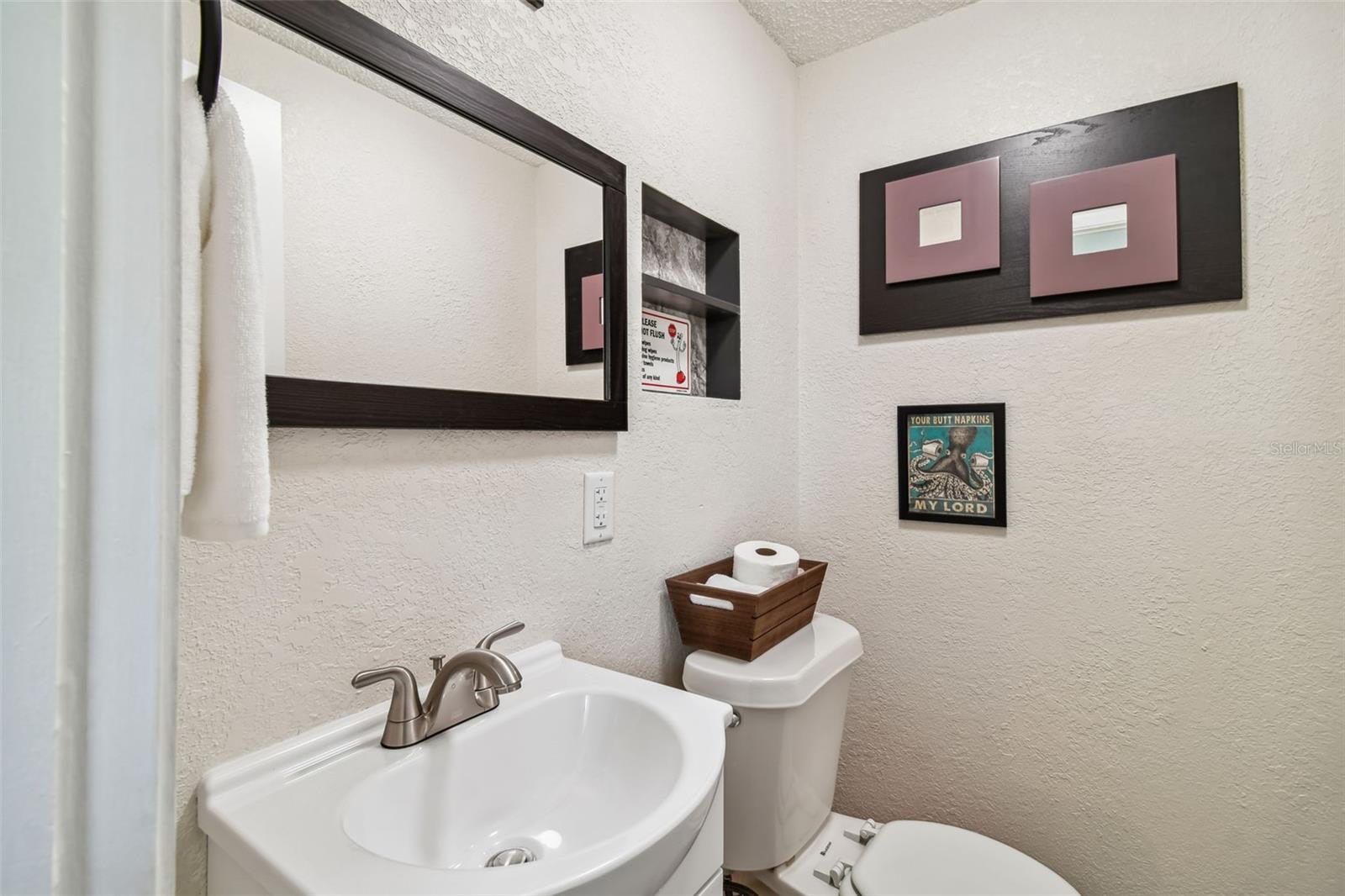 7607 Woodland Oaks Ct Property Photo 25
