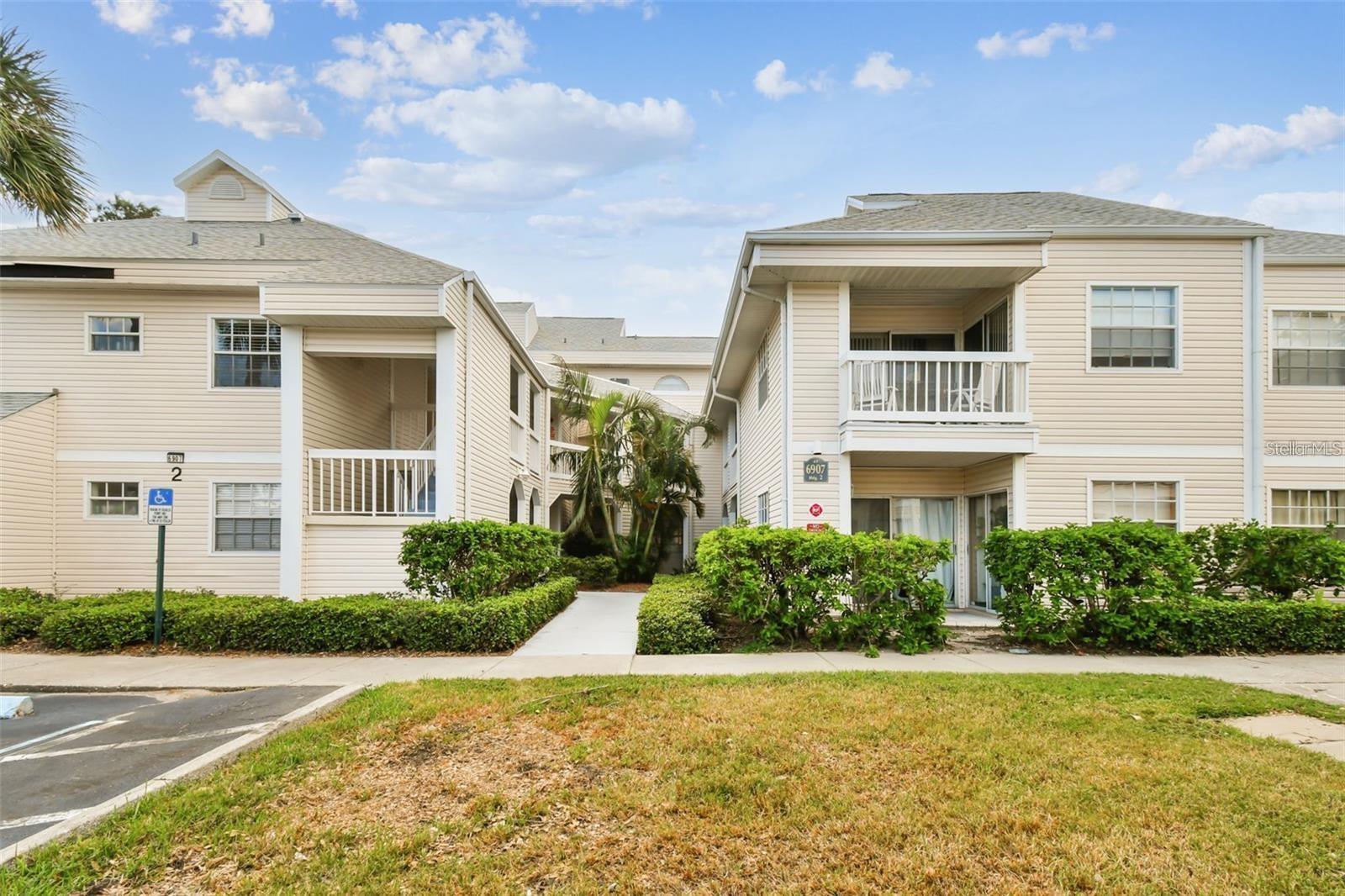 6907 STONES THROW CIR N #2203 Property Photo 1