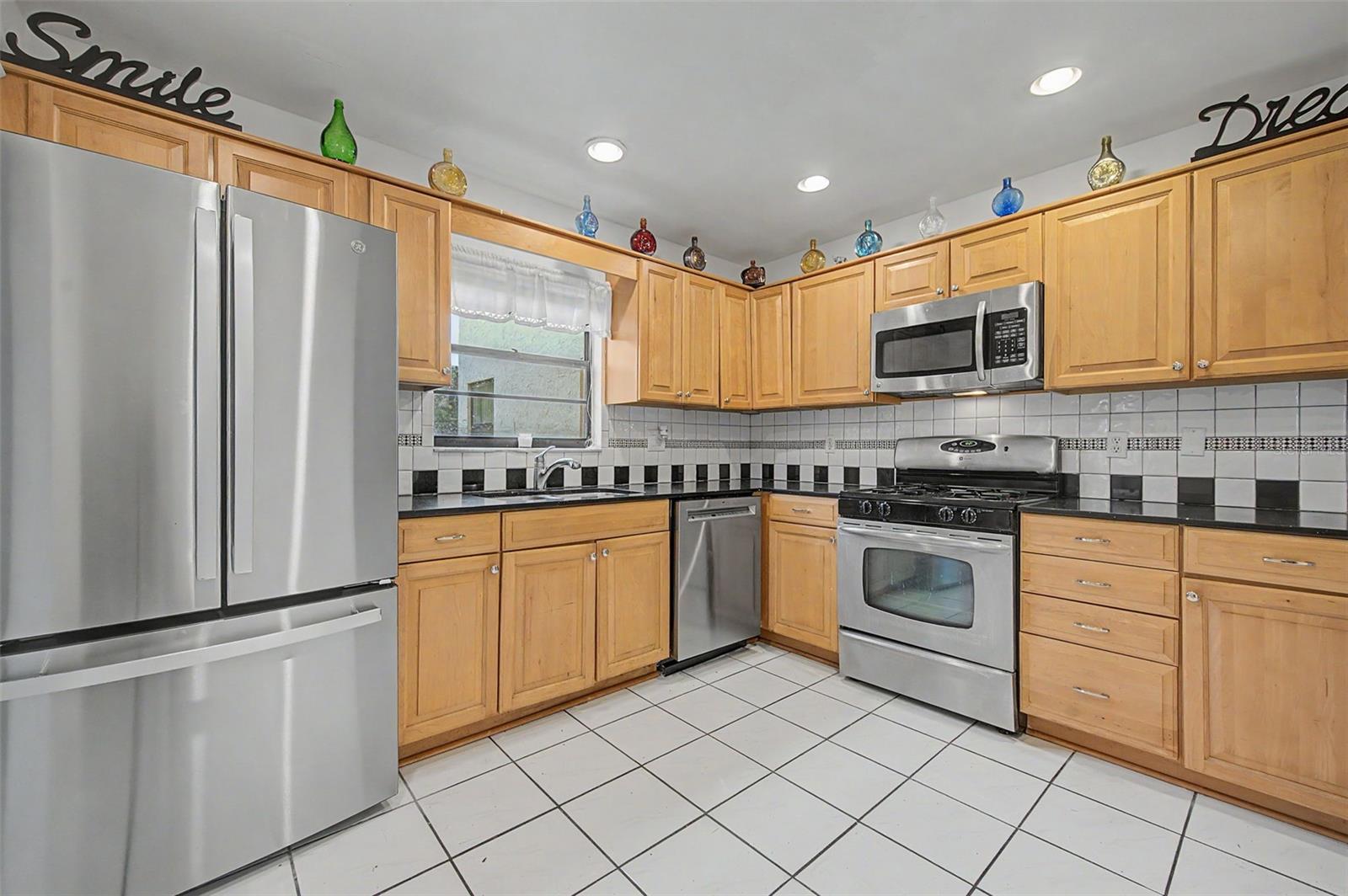 7951 58th Ave N #112 Property Photo 11