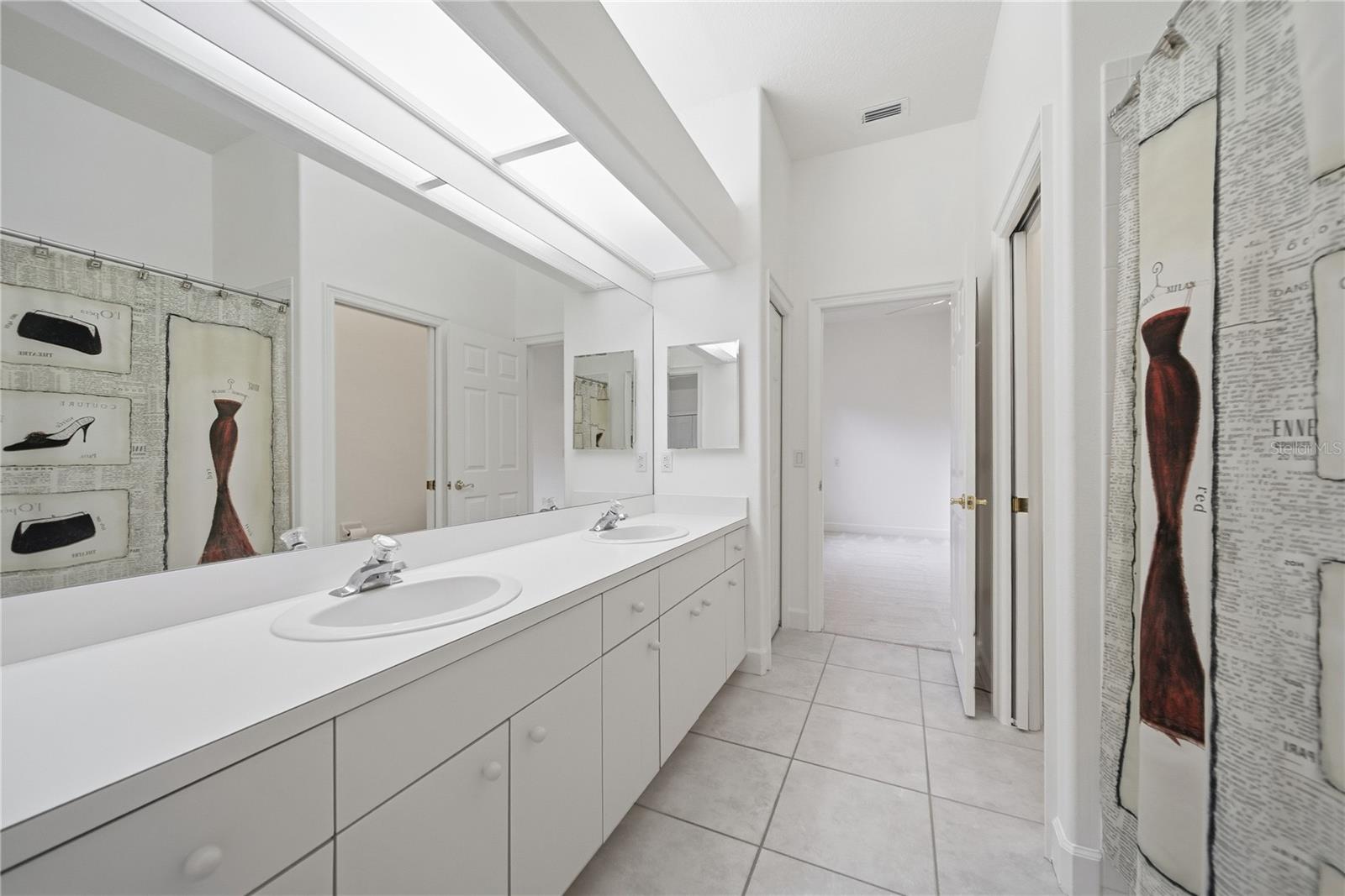 4034 Executive Dr Property Photo 29