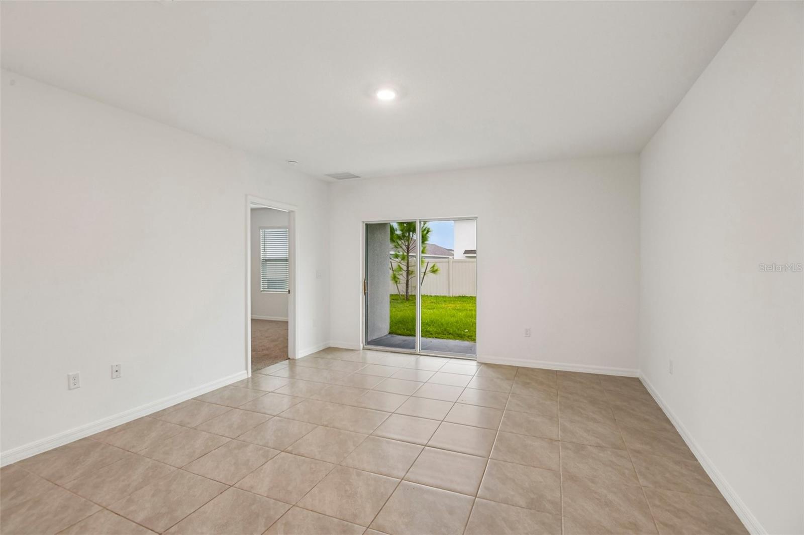 33319 Darley Dale Trl Property Photo 6