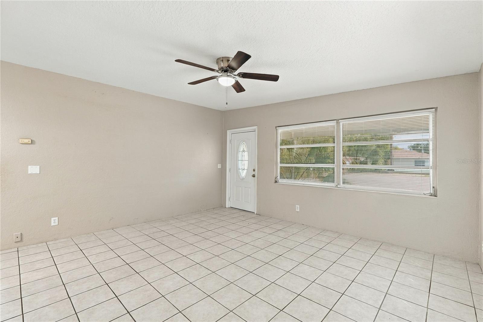 10722 53rd Ave N Property Photo 10