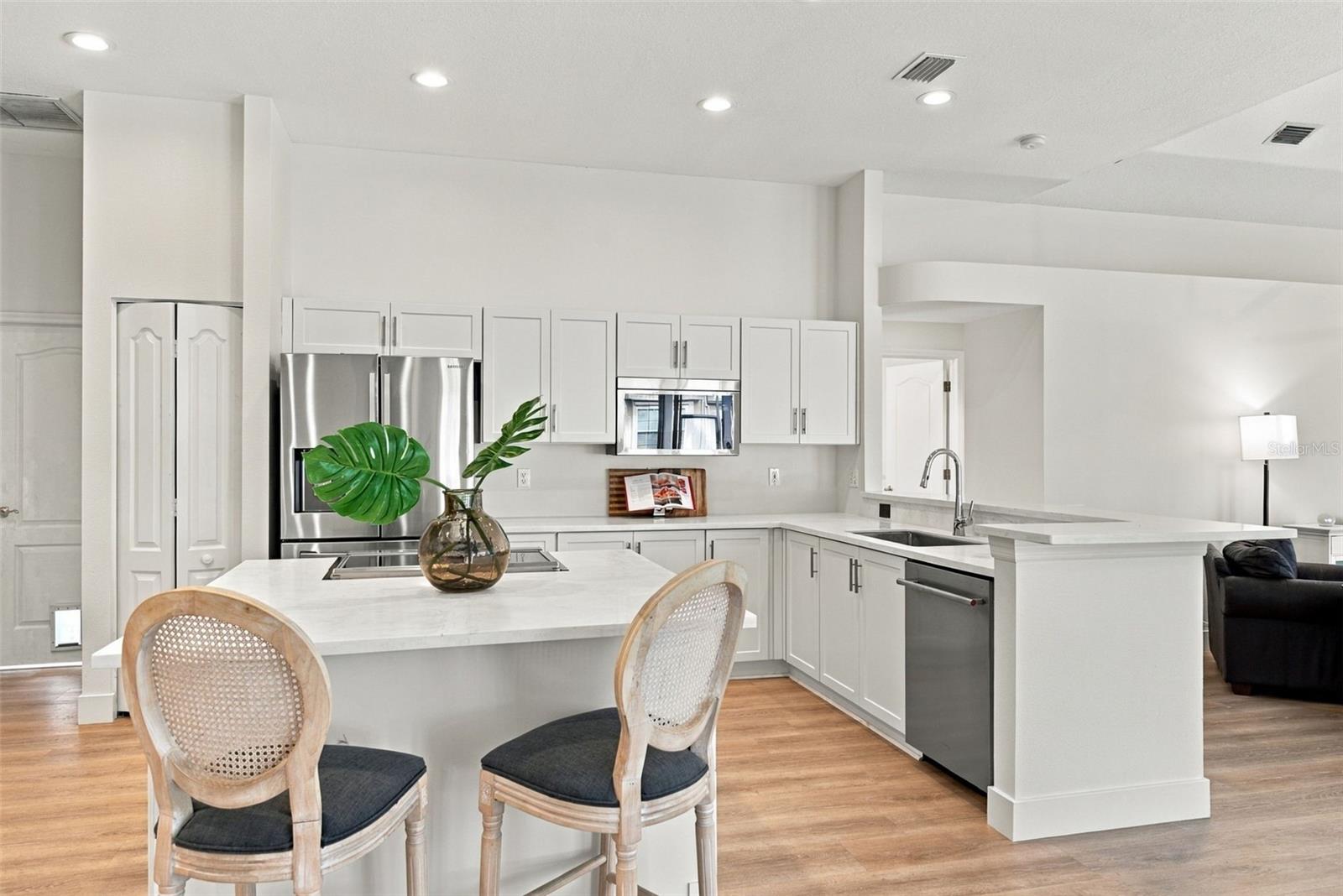 3553 Florian Ter Property Photo 3