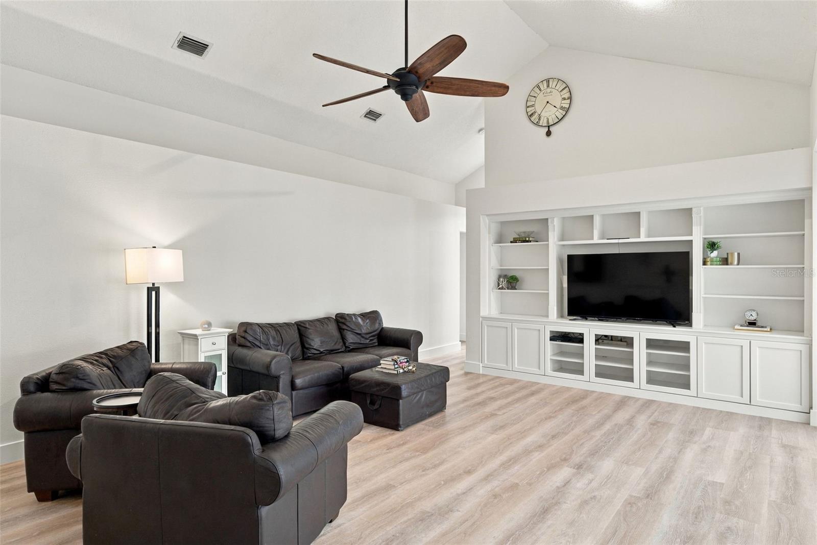 3553 Florian Ter Property Photo 14