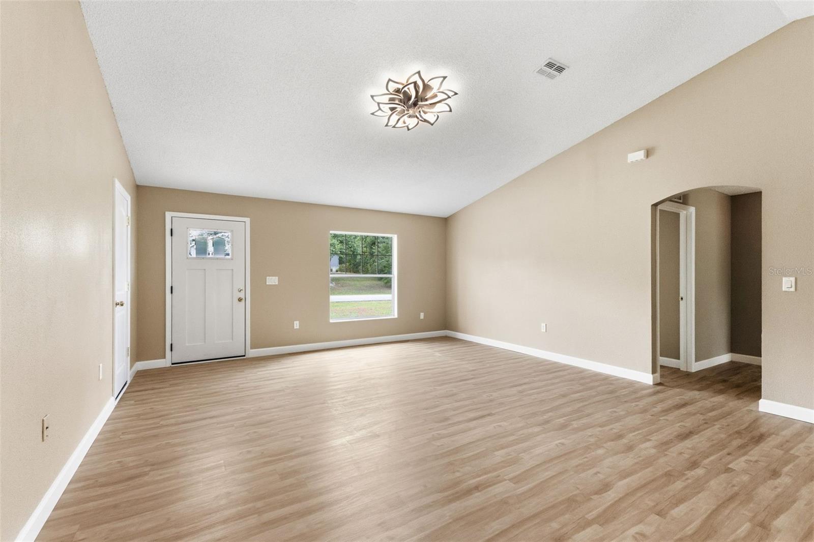 13393 Twin Lake Ave Property Photo 11