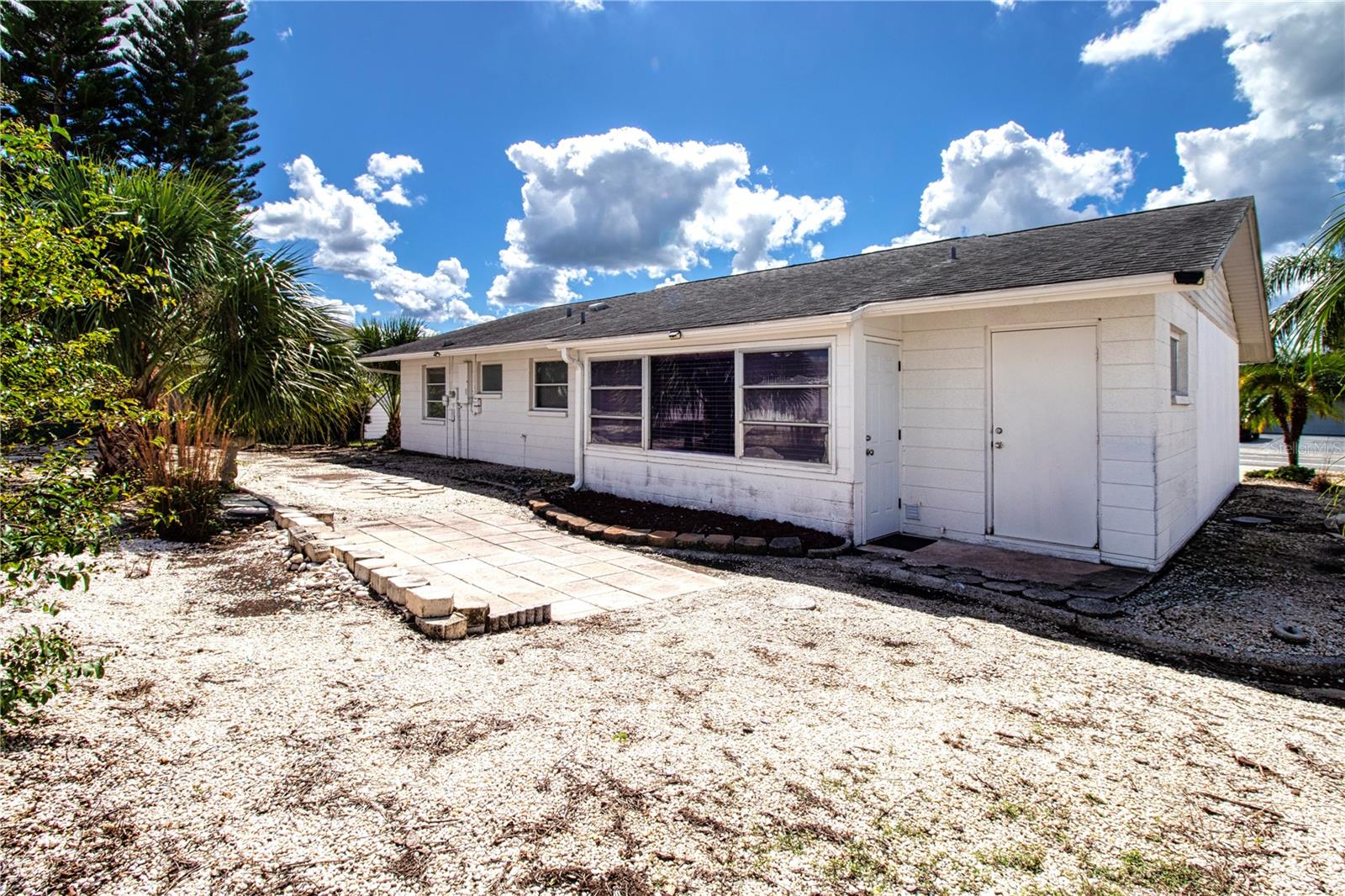1507 N Lake Dr Property Photo 27