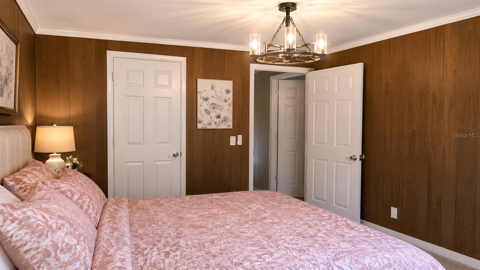 1488 Laconia Dr E Property Photo 34