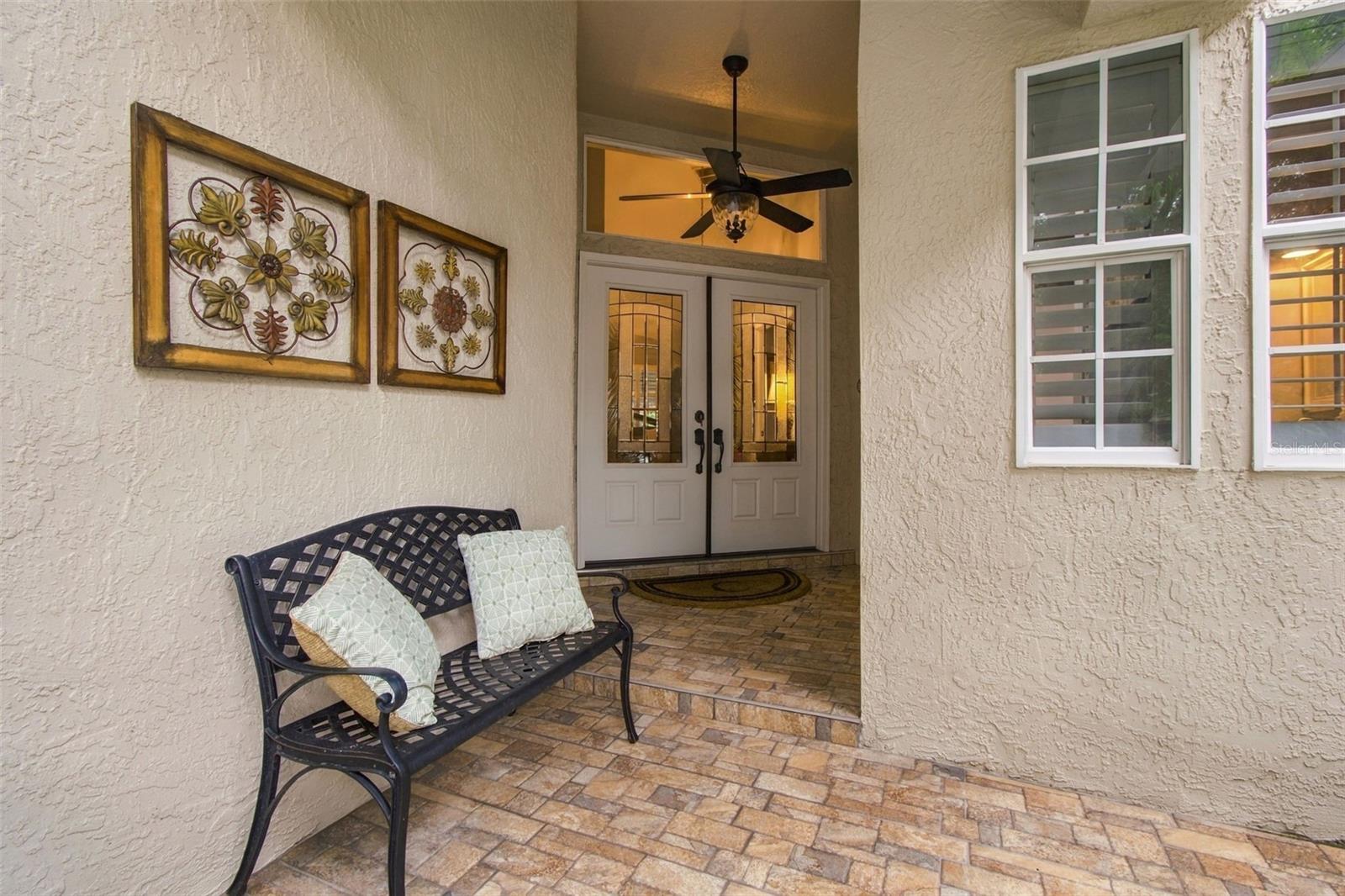 435 Date Palm Ct Ne Property Photo 3