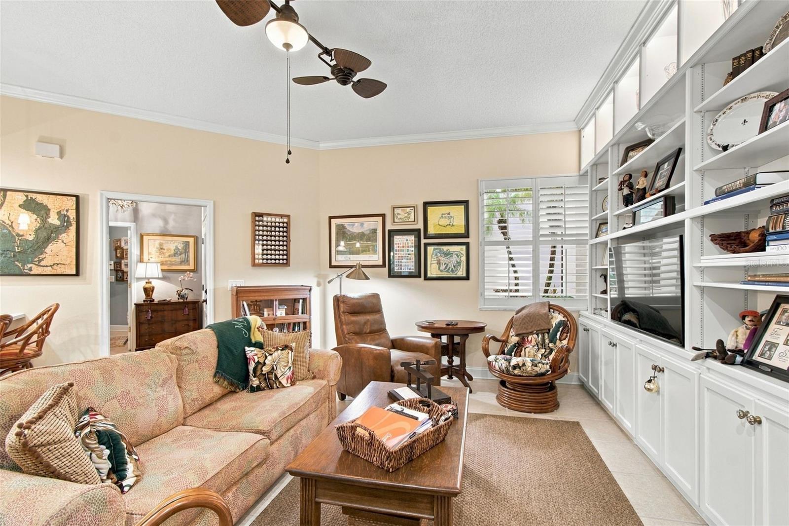 435 Date Palm Ct Ne Property Photo 12