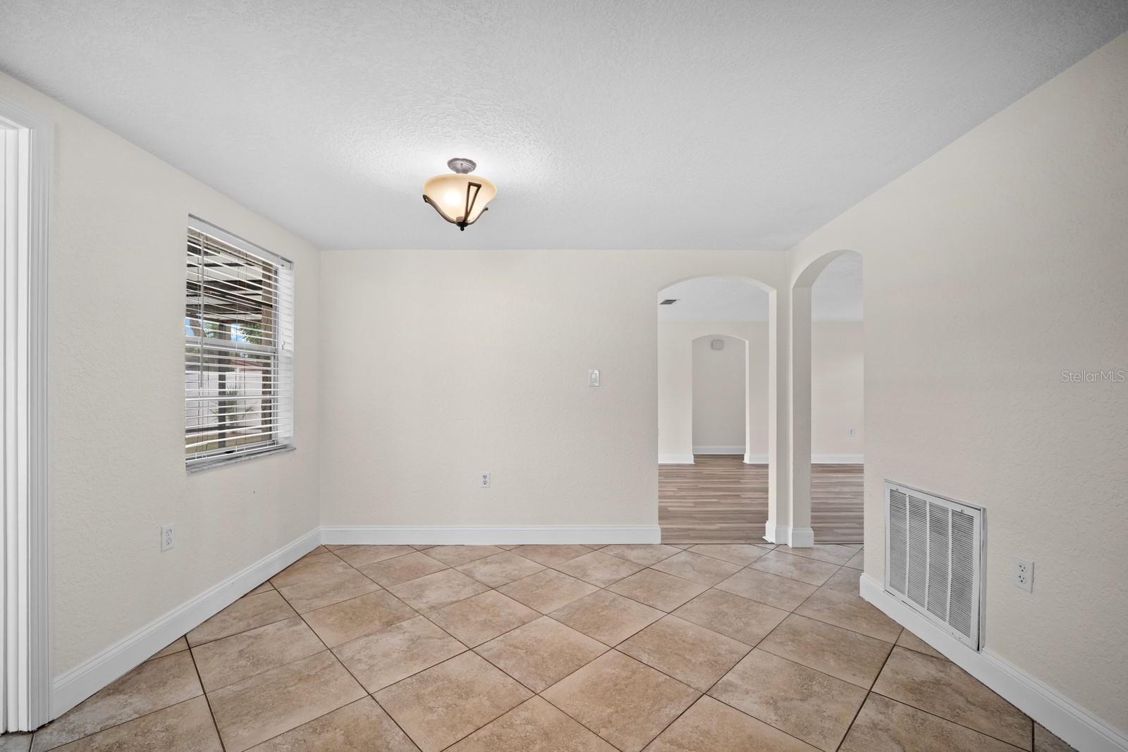 7805 Burnham Dr Property Photo 9