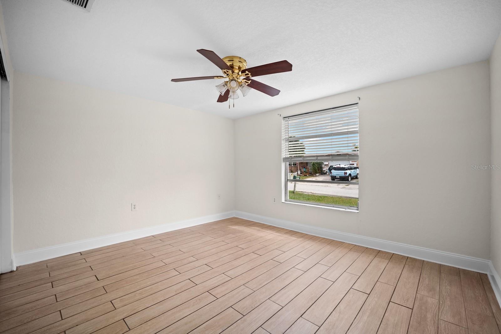 7805 Burnham Dr Property Photo 18