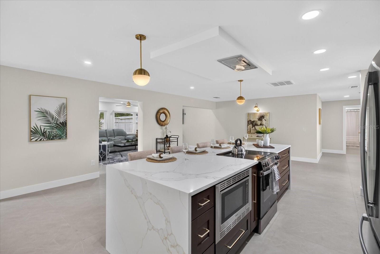 10100 Paradise Blvd Property Photo 10