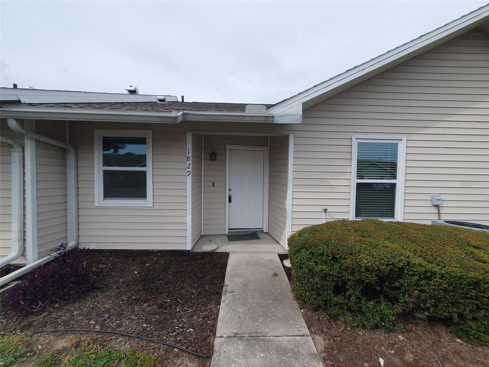1829 ORANGE BOULEVARD WAY Property Photo 1