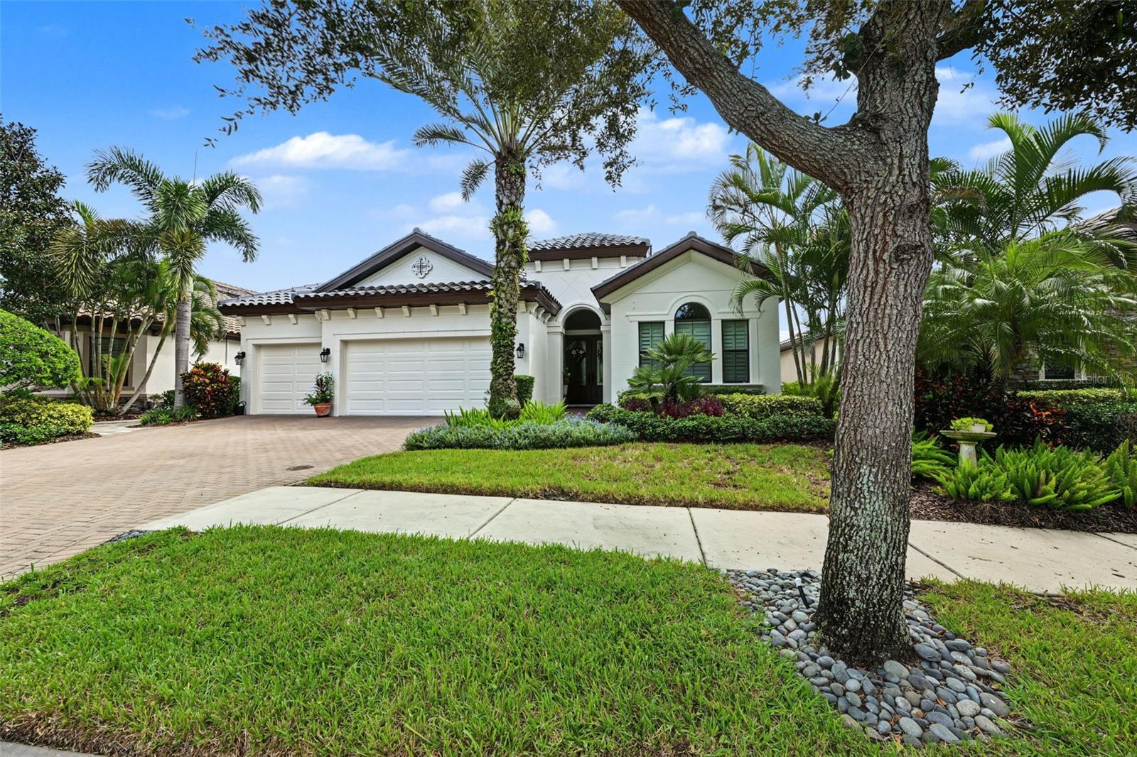 1366 Via Verdi Dr Property Photo 3