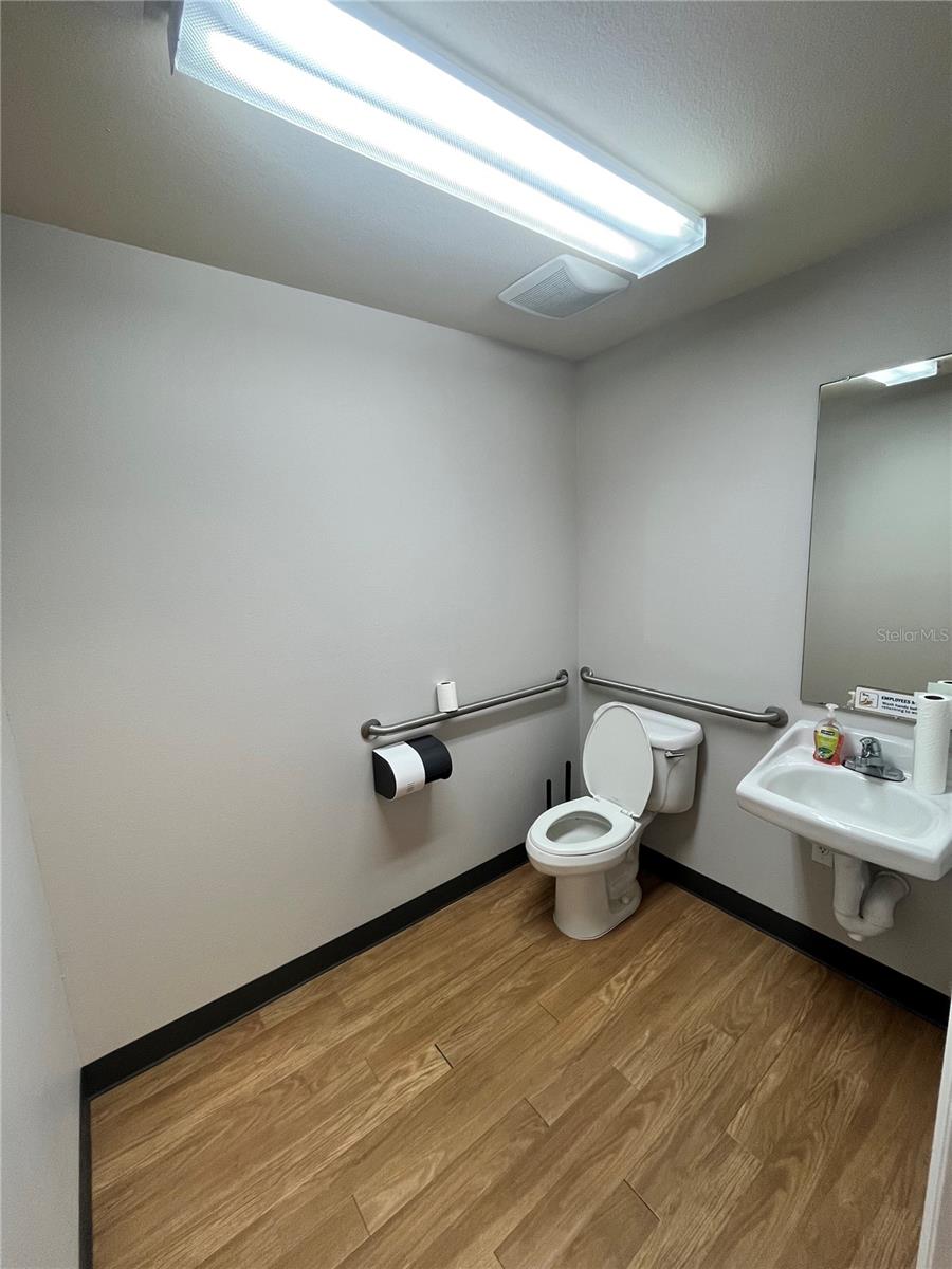 324 W Highland Dr #340 Property Photo 12