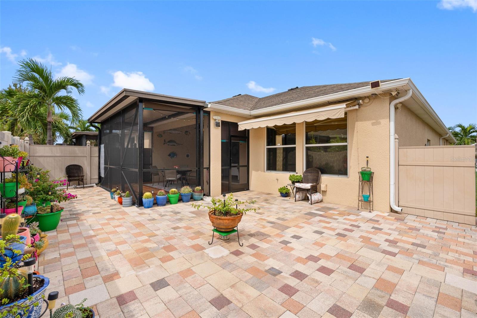 2232 Parrot Fish Dr Property Photo 9