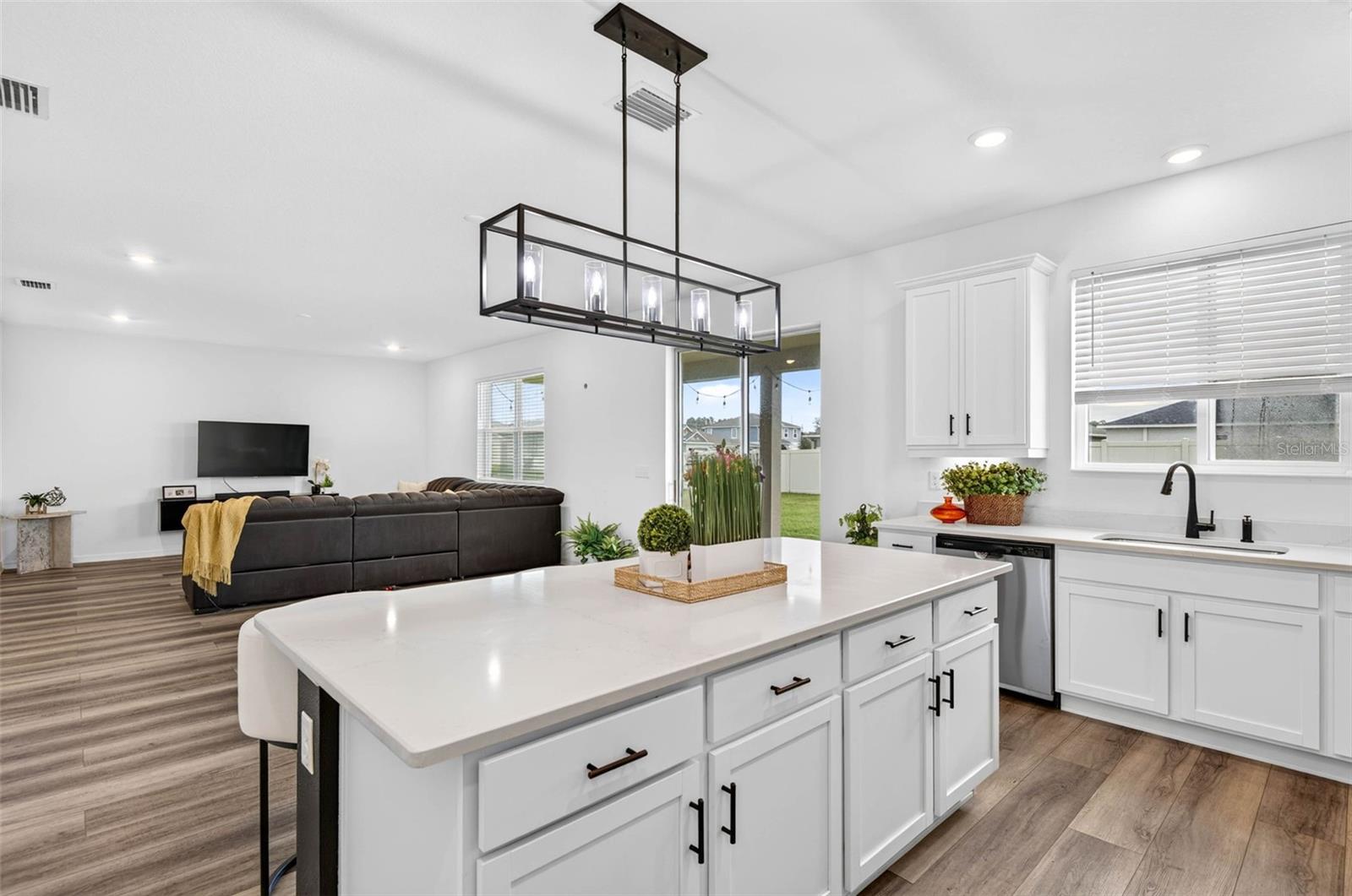 6384 Burning Opal Bnd Property Photo 8