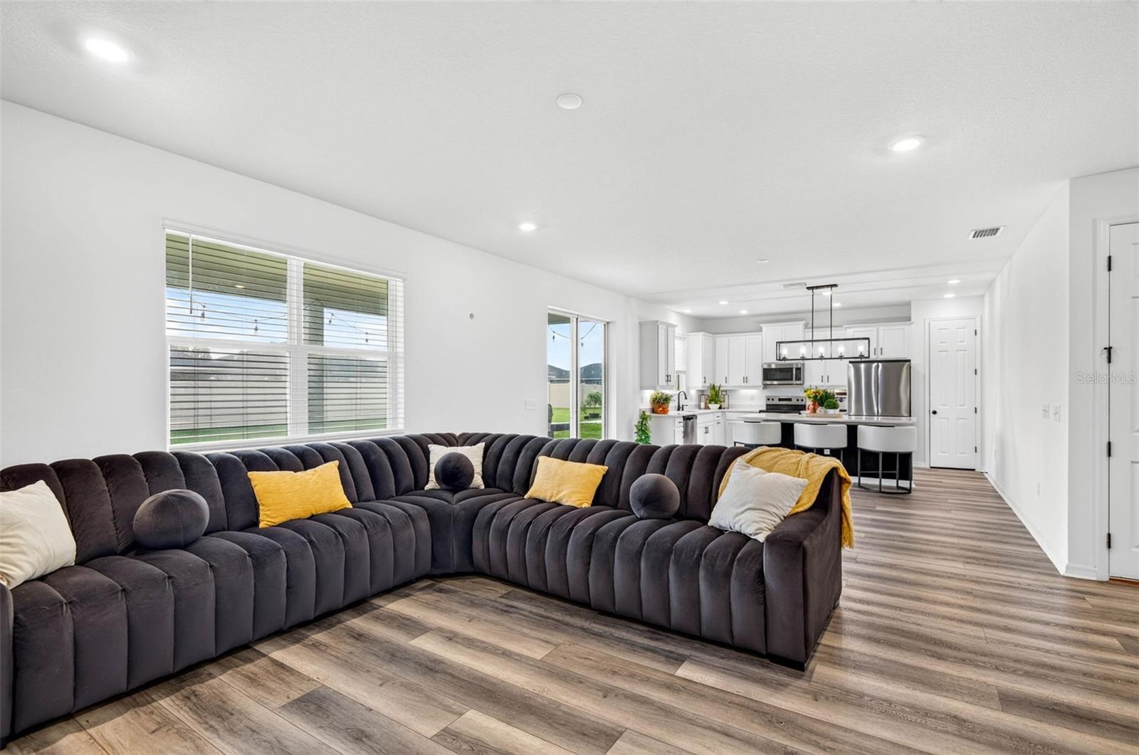 6384 Burning Opal Bnd Property Photo 12