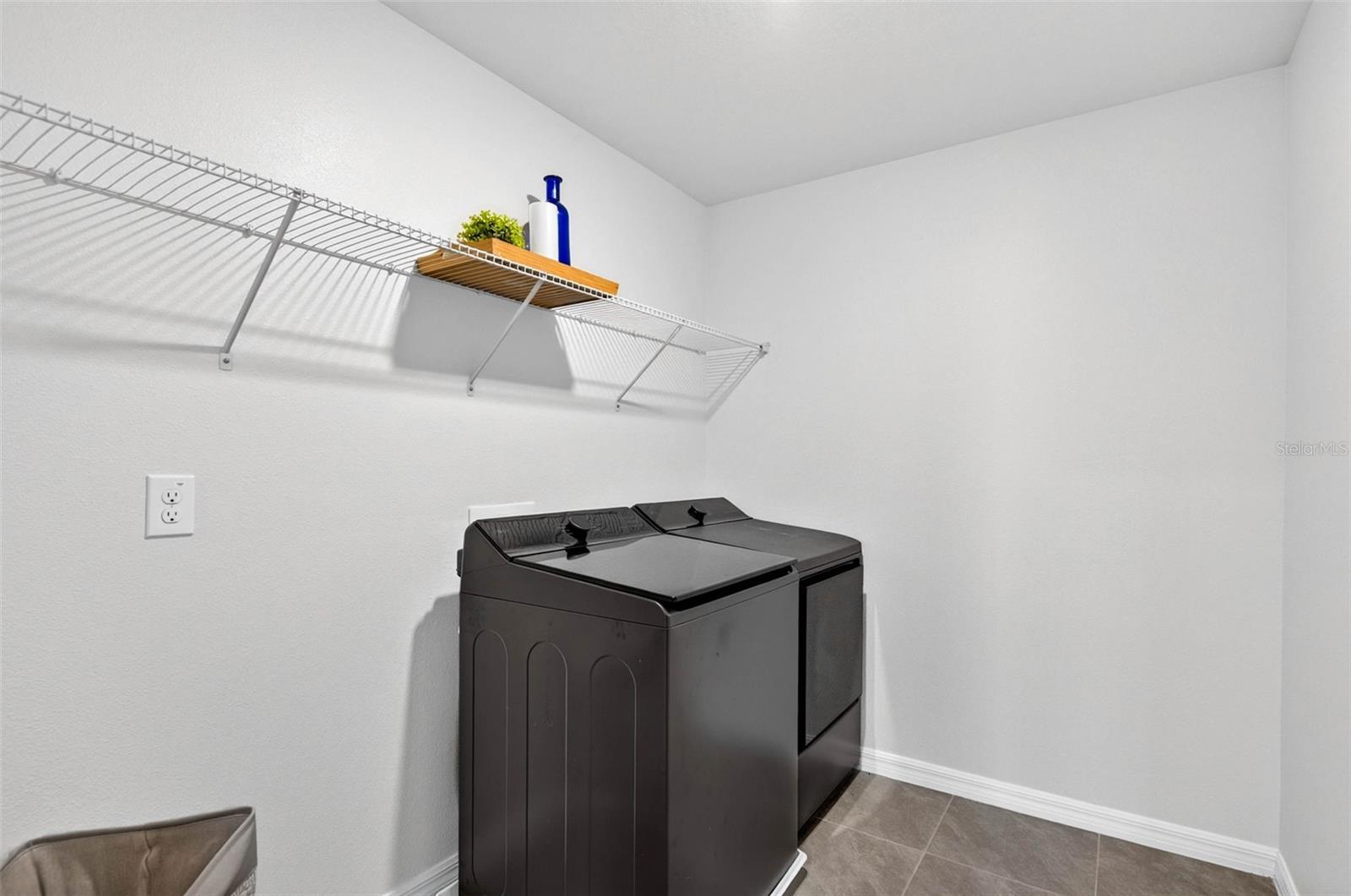 6384 Burning Opal Bnd Property Photo 37