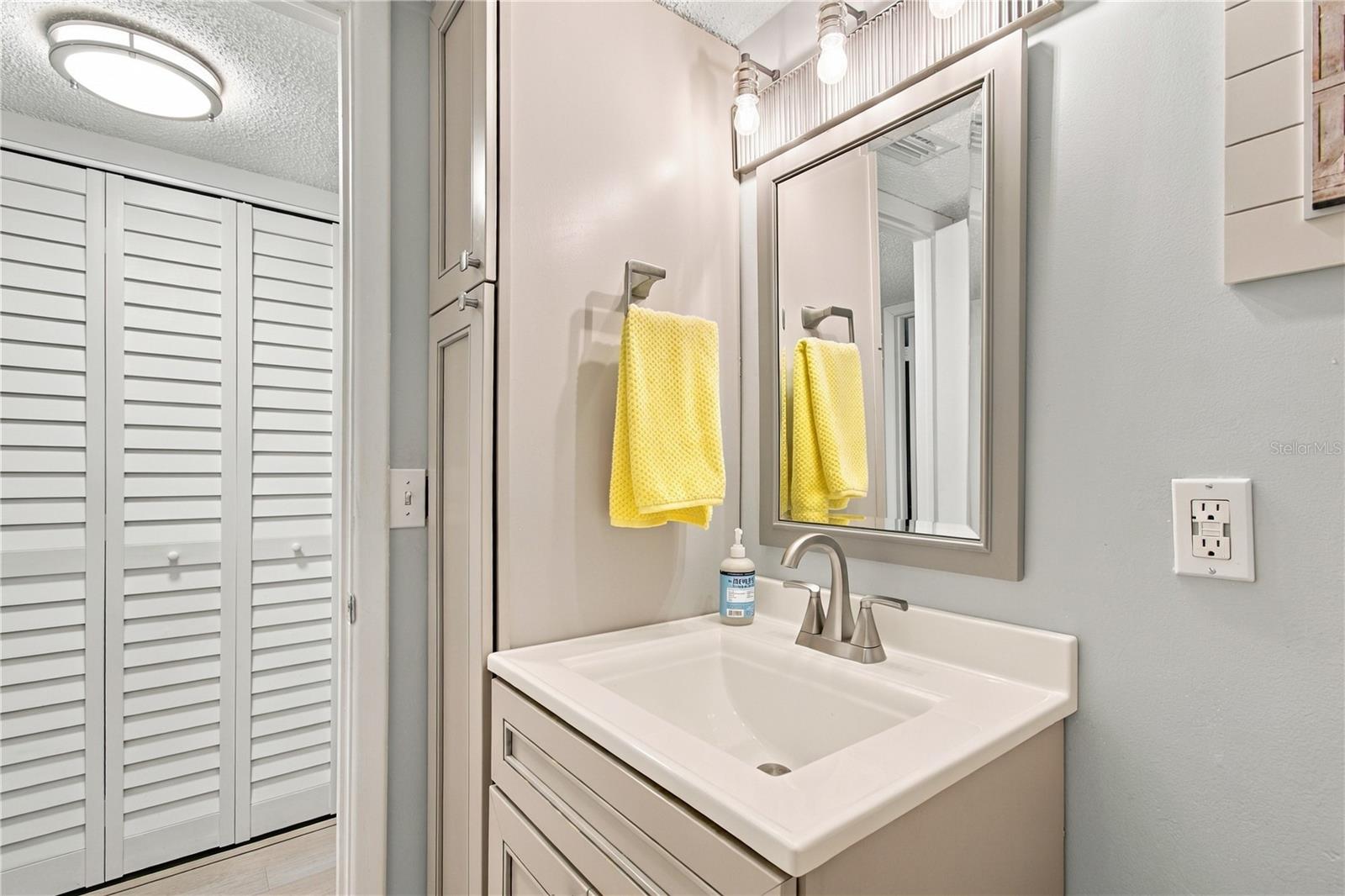 11620 Park Blvd #203 Property Photo 17