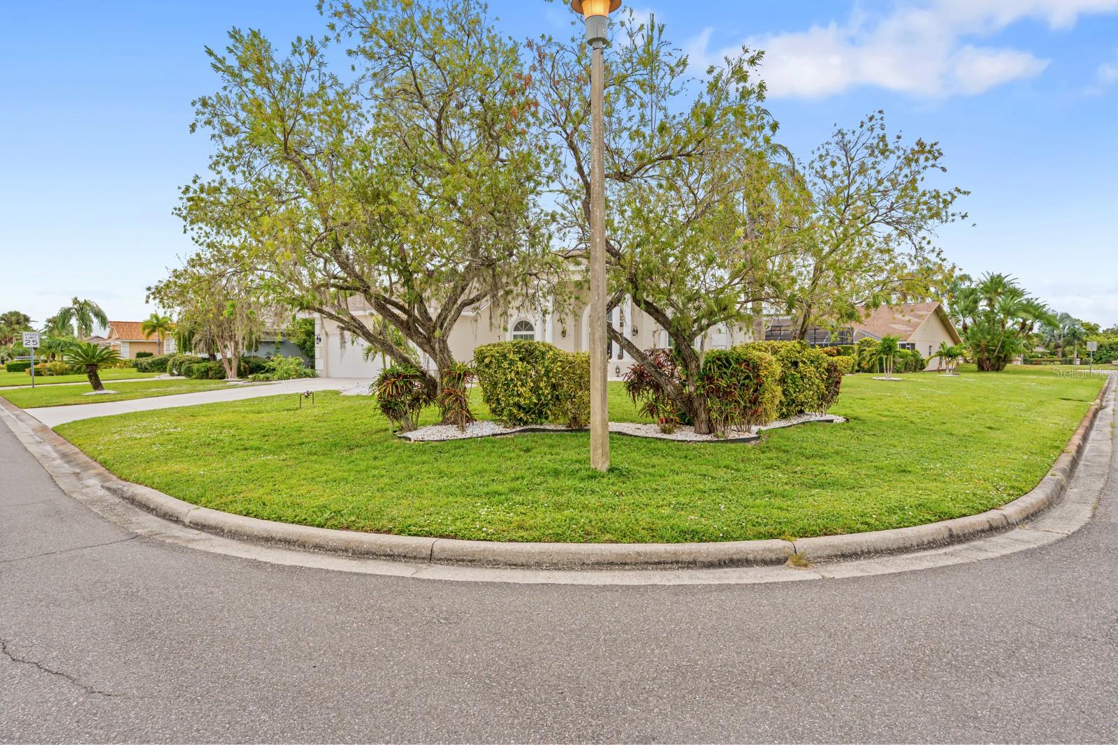 4202 Augusta Ter E Property Photo 46
