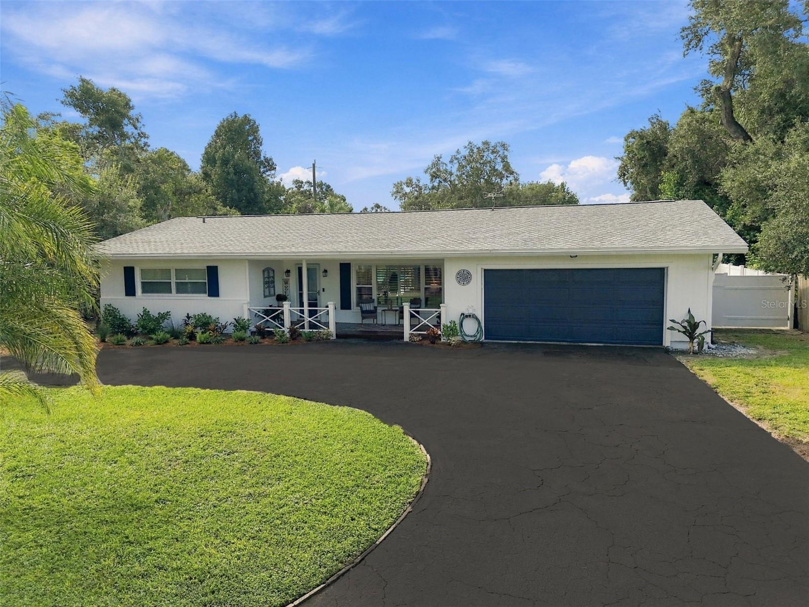 1889 Bugle Ln Property Photo 2